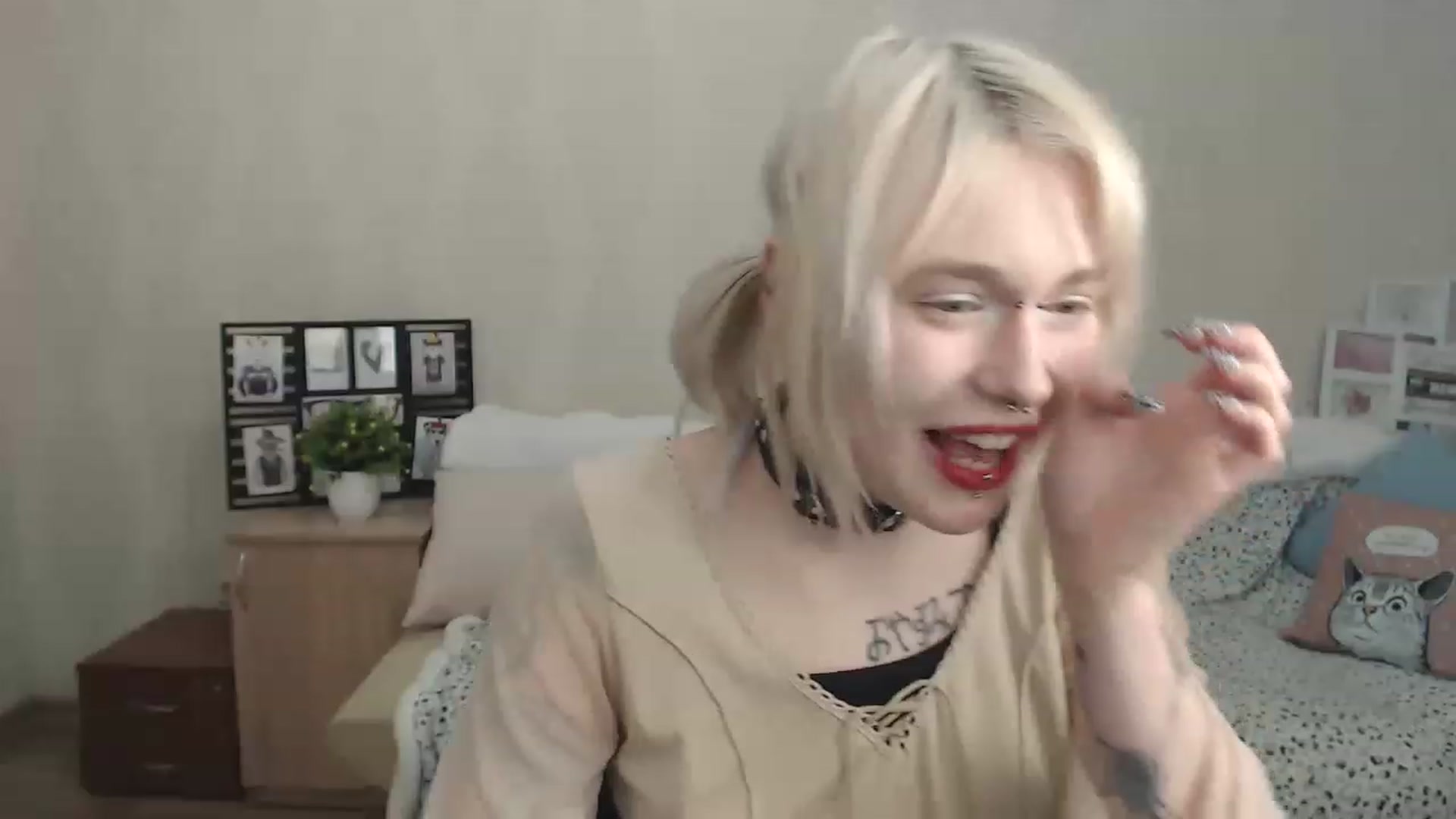 Gallery image thumbnail from Killinna's myfreecams stream on, 01/31/2023, 18:53 image 9 of 20