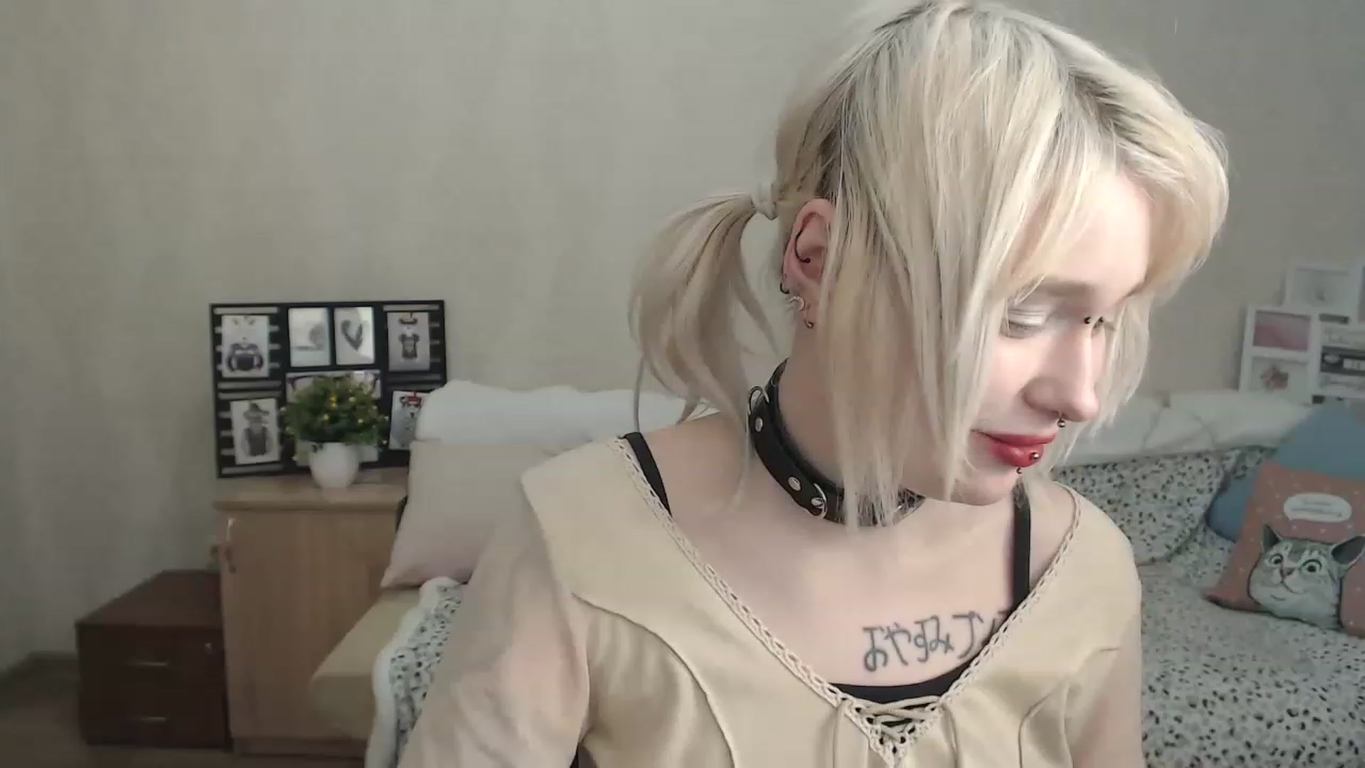 Gallery image thumbnail from Killinna's myfreecams stream on, 01/31/2023, 18:53 image 16 of 20