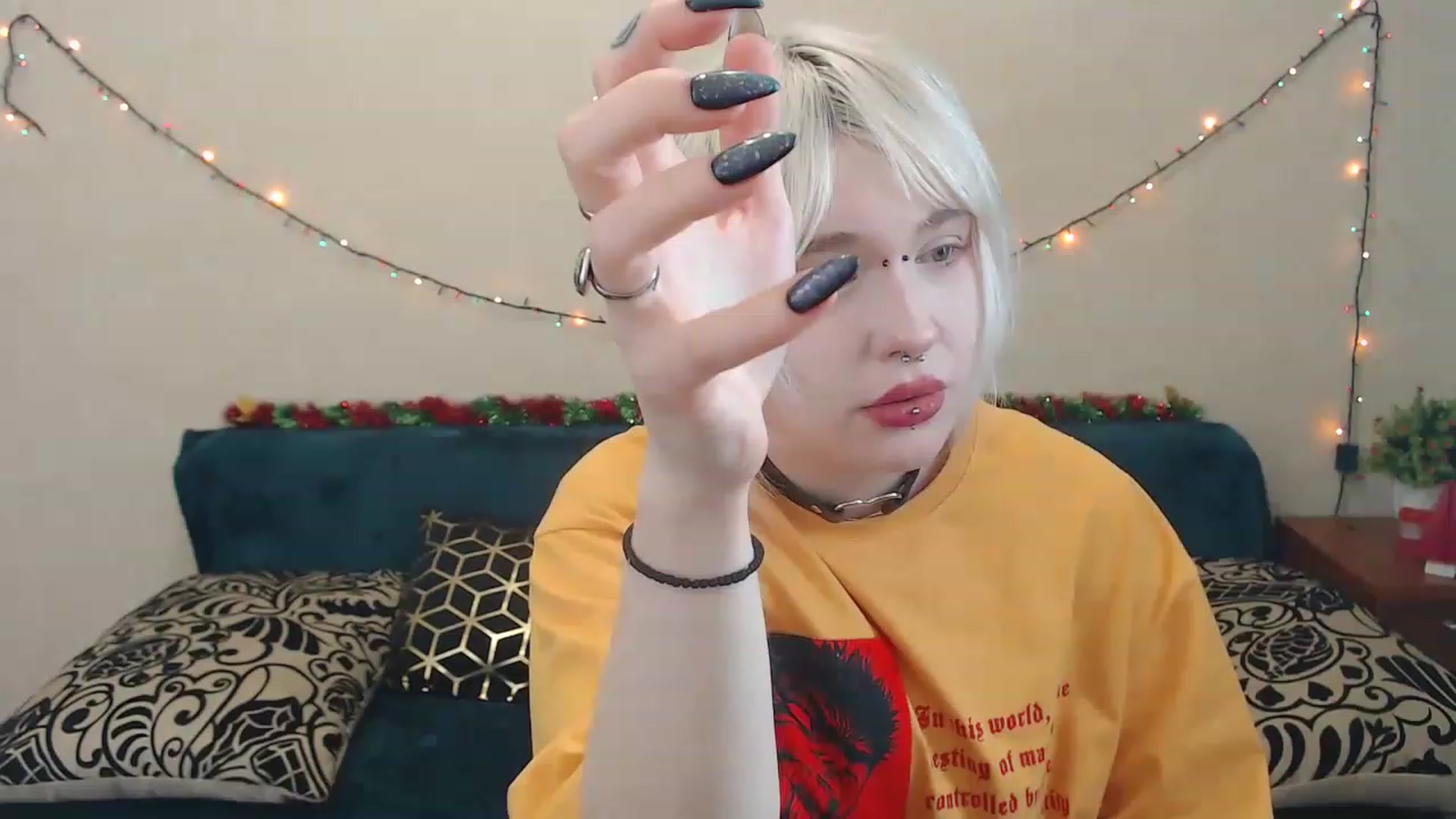 Gallery image thumbnail from Killinna's myfreecams stream on, 02/04/2023, 15:09 image 7 of 20