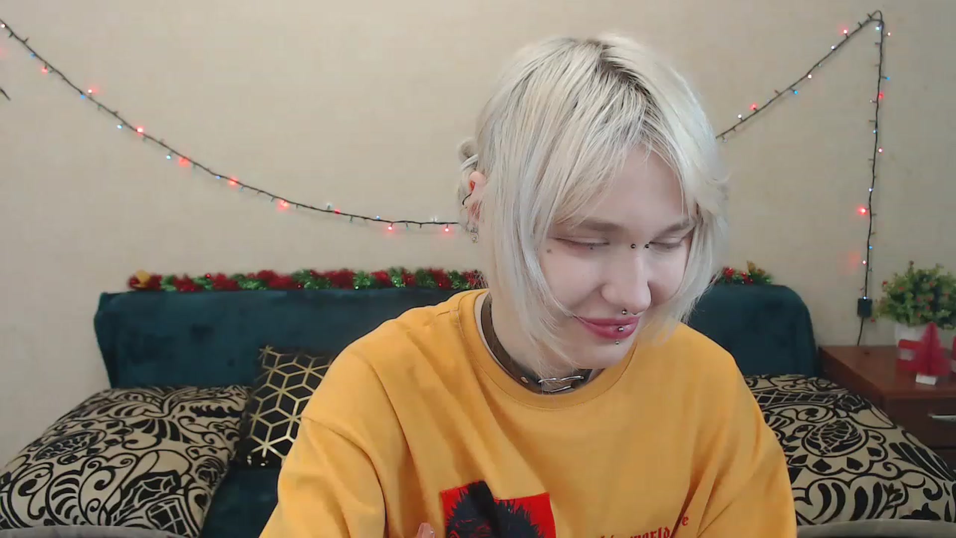 Gallery image thumbnail from Killinna's myfreecams stream on, 02/04/2023, 16:48 image 15 of 20