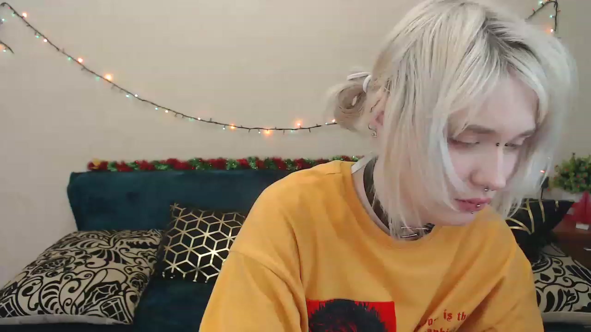 Gallery image thumbnail from Killinna's myfreecams stream on, 02/04/2023, 17:41 image 13 of 20