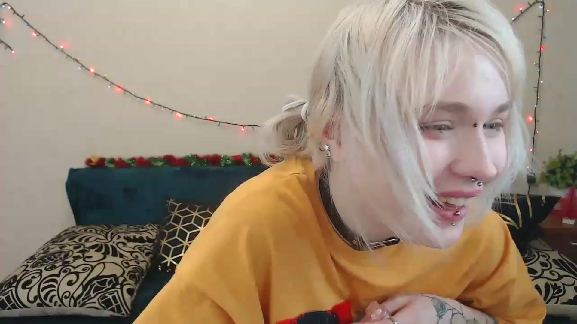 Gallery image thumbnail from Killinna's myfreecams stream on, 02/04/2023, 17:41 image 4 of 20