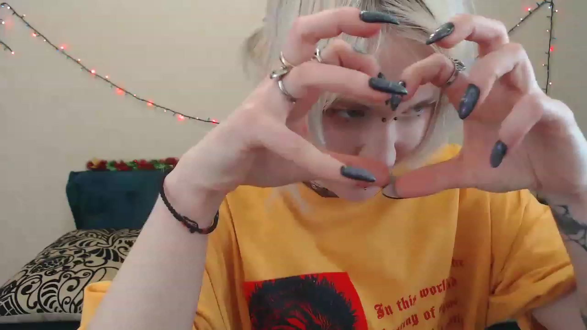 Gallery image thumbnail from Killinna's myfreecams stream on, 02/04/2023, 17:41 image 19 of 20