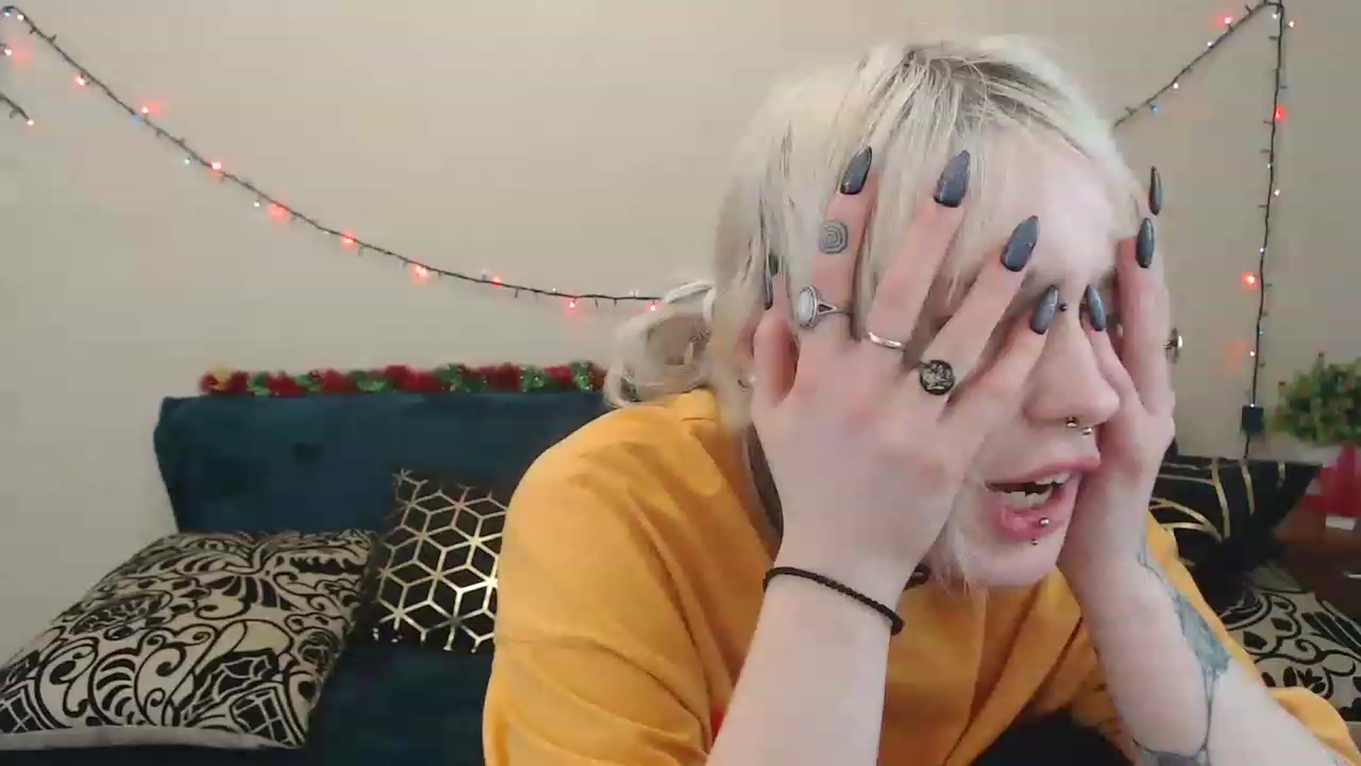 Gallery image thumbnail from Killinna's myfreecams stream on, 02/04/2023, 17:41 image 7 of 20