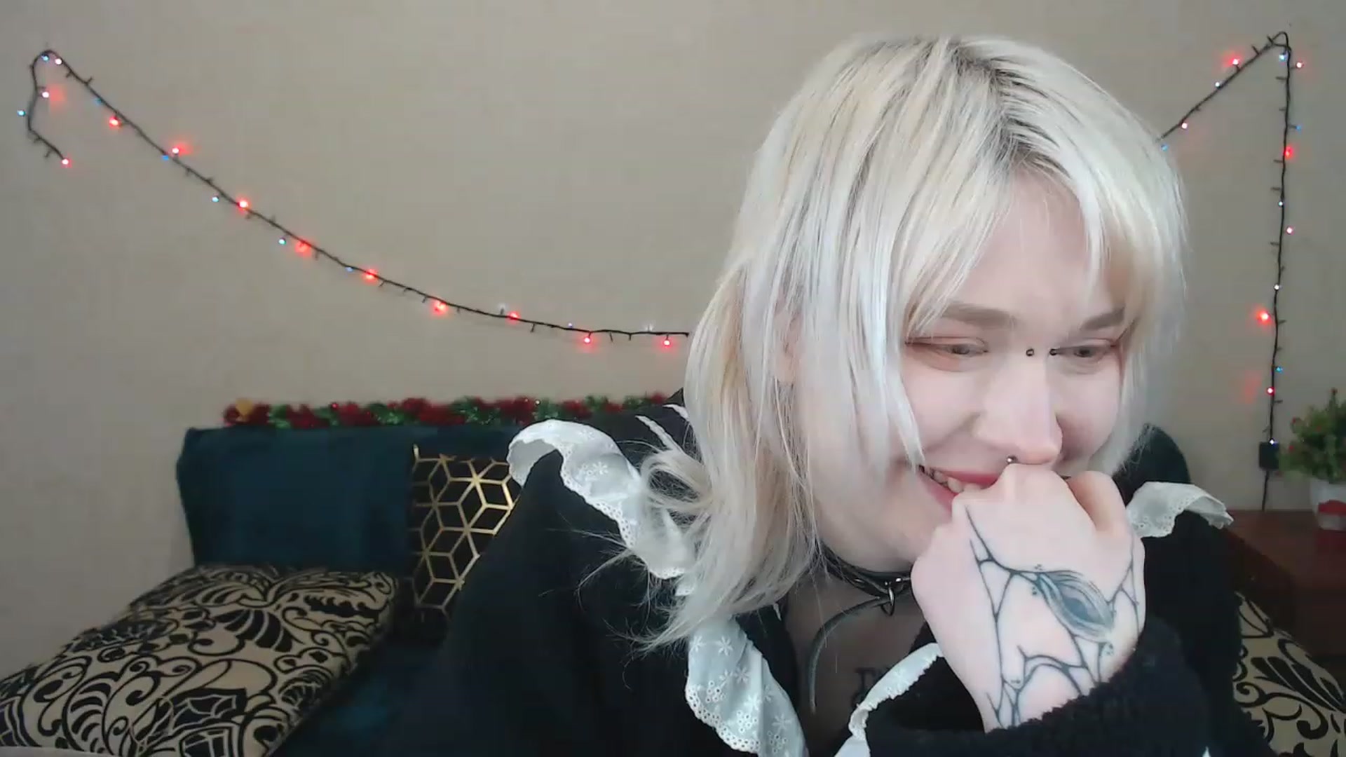 Gallery image thumbnail from Killinna's myfreecams stream on, 02/05/2023, 17:21 image 12 of 20