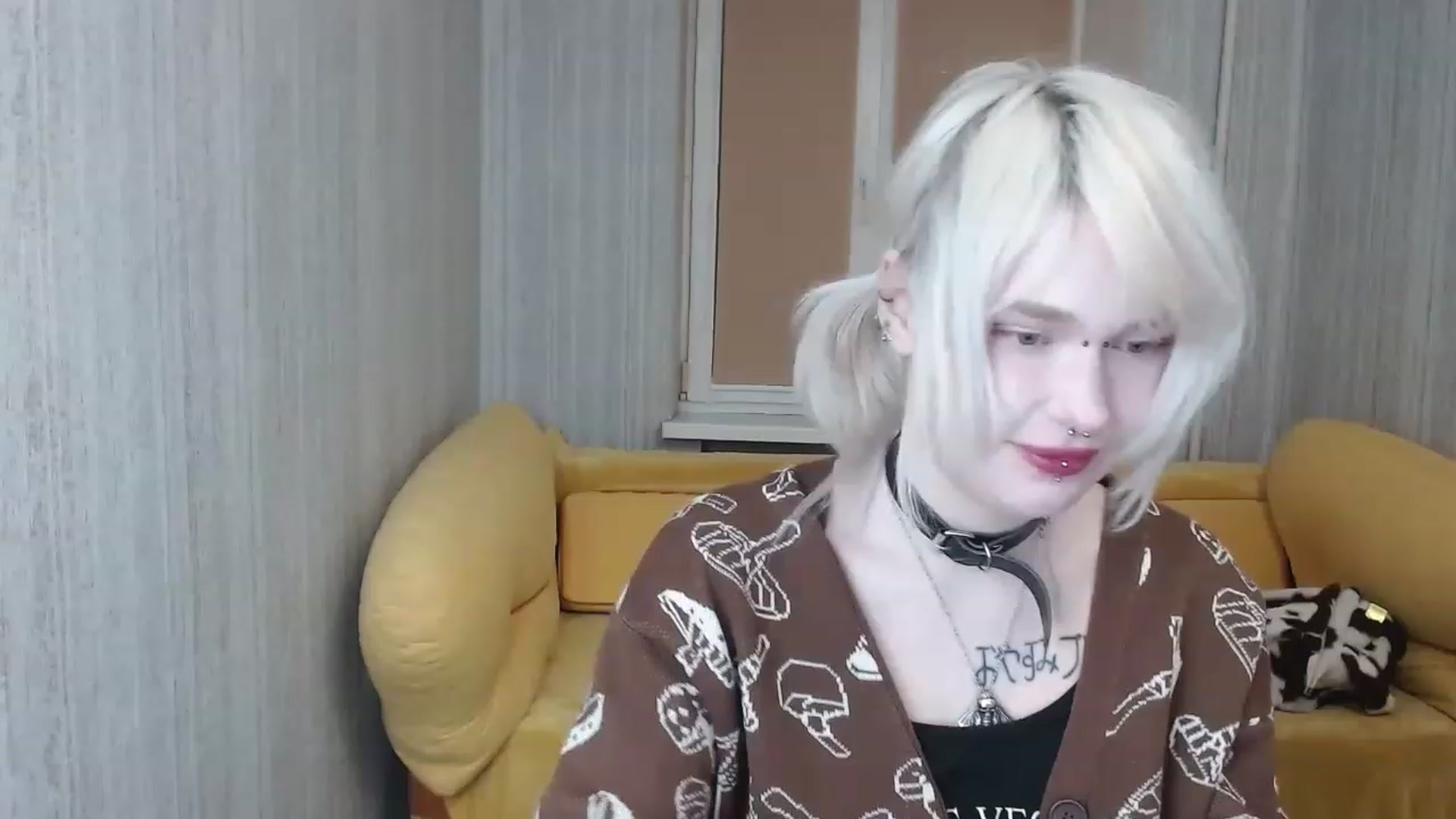 Gallery image thumbnail from Killinna's myfreecams stream on, 02/07/2023, 17:01 image 7 of 20