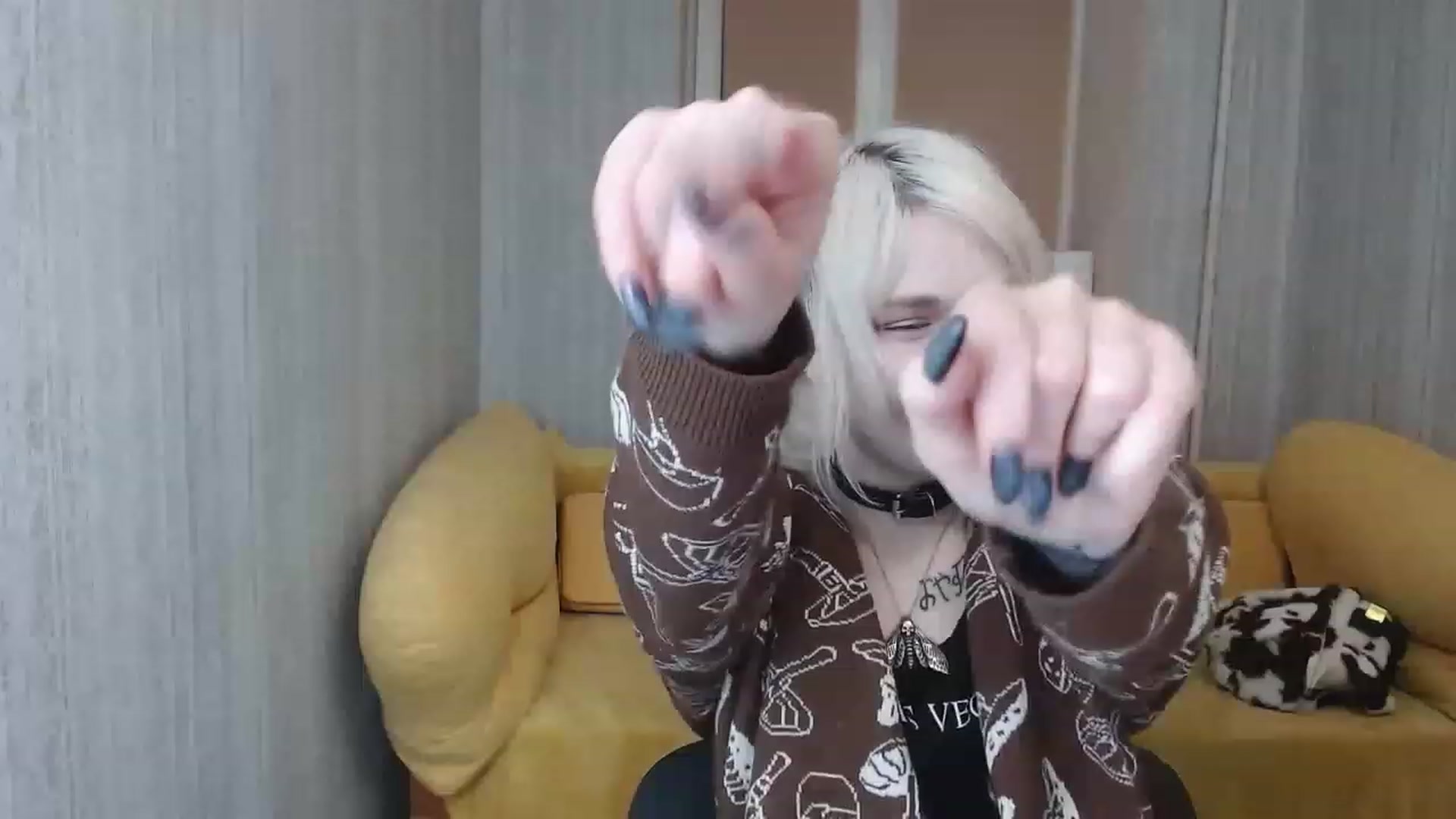 Gallery image thumbnail from Killinna's myfreecams stream on, 02/07/2023, 17:01 image 1 of 20