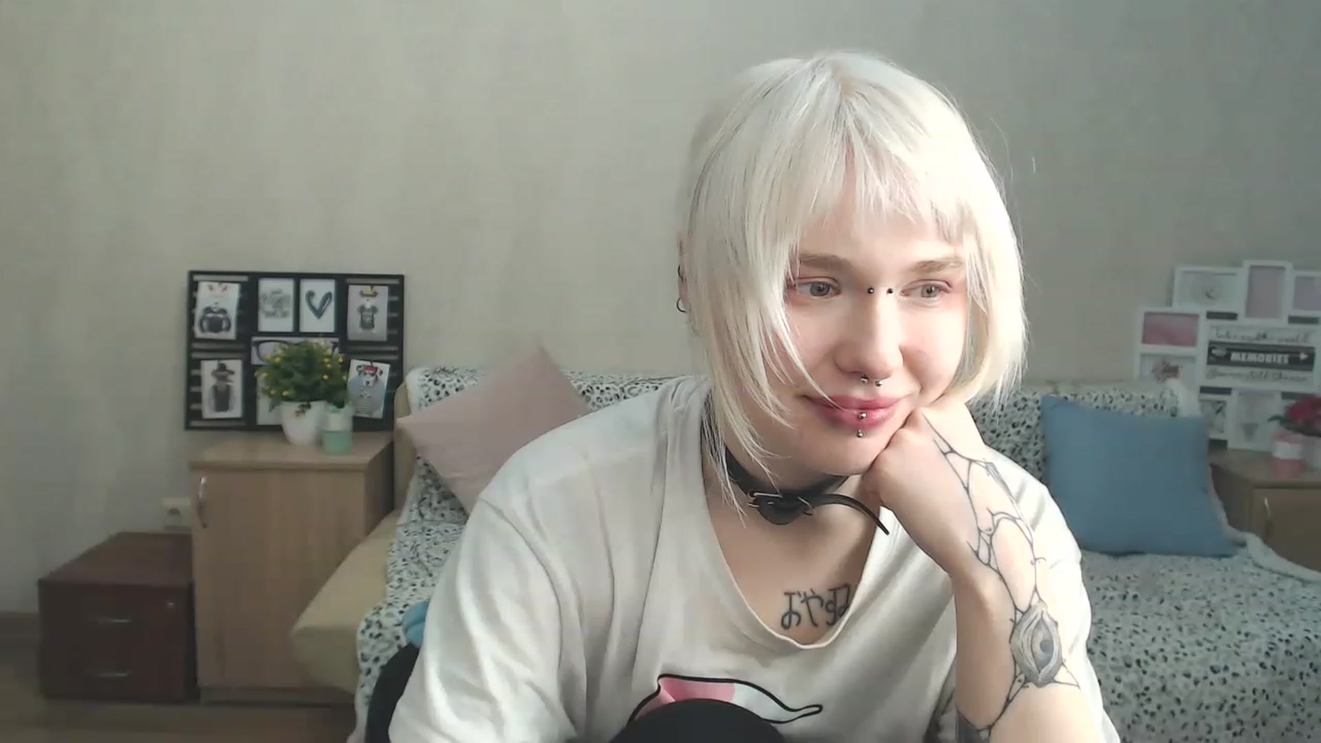Gallery image thumbnail from Killinna's myfreecams stream on, 02/11/2023, 18:16 image 13 of 20