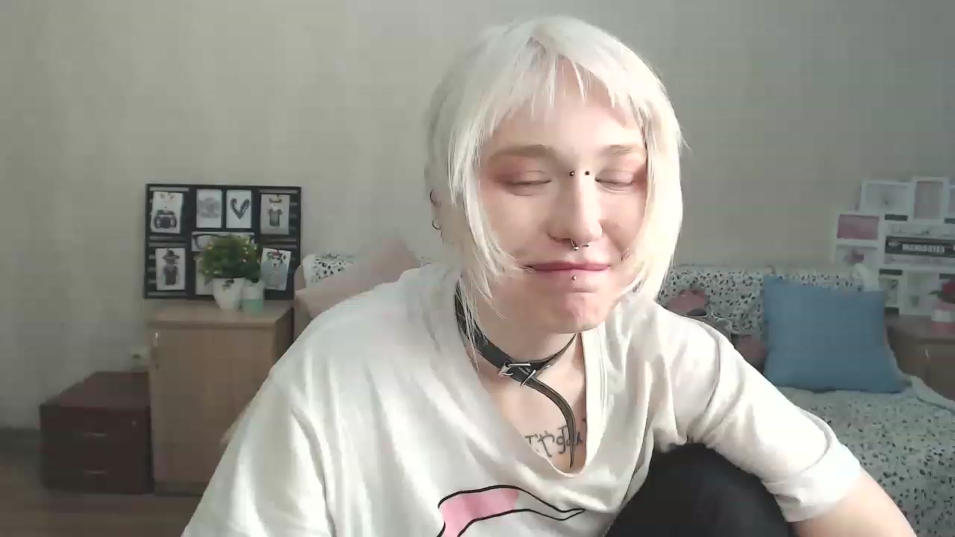 Gallery image thumbnail from Killinna's myfreecams stream on, 02/11/2023, 18:16 image 4 of 20