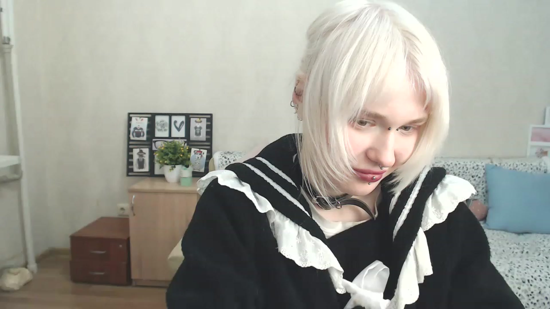 Gallery image thumbnail from Killinna's myfreecams stream on, 02/11/2023, 18:32 image 4 of 20