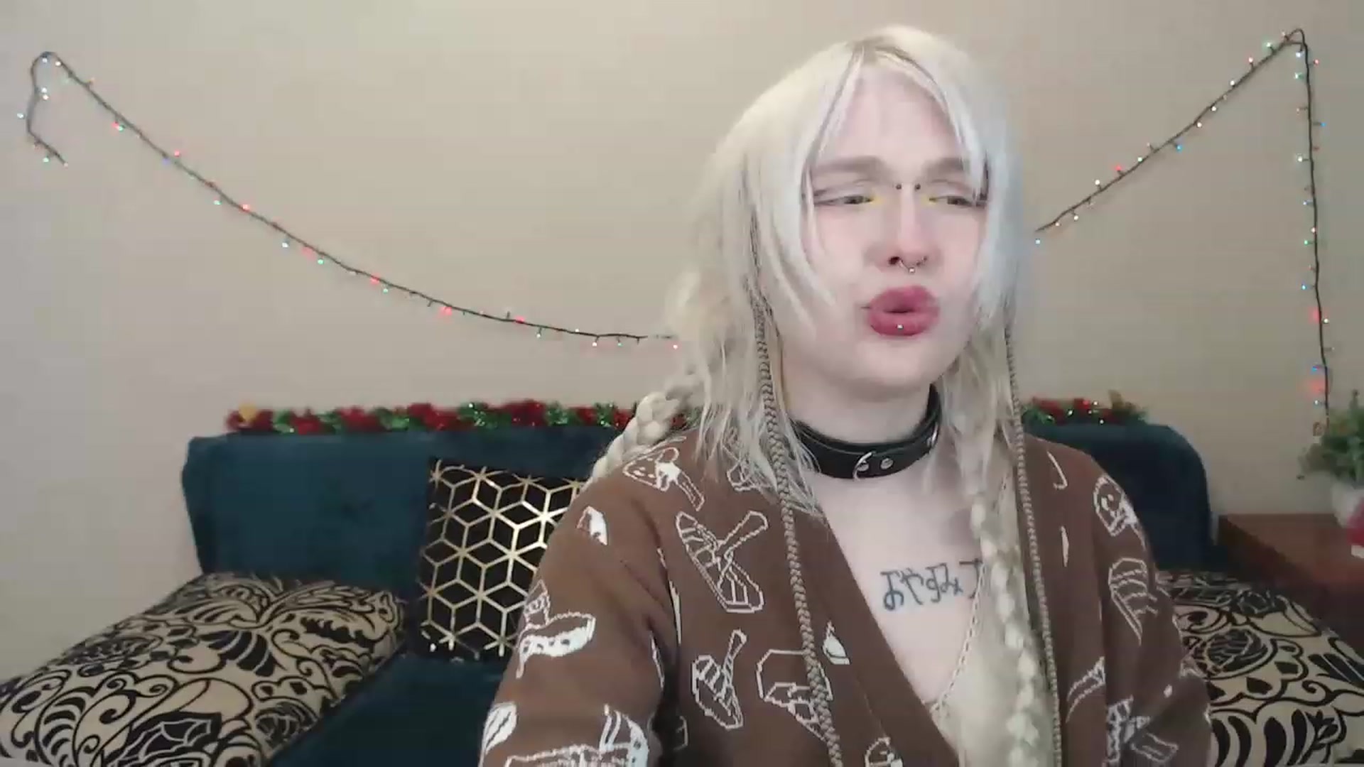 Gallery image thumbnail from Killinna's myfreecams stream on, 02/17/2023, 16:00 image 12 of 20
