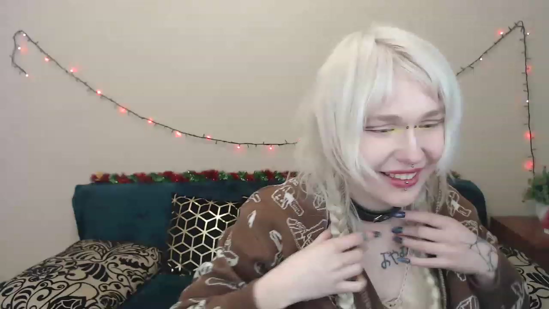 Gallery image thumbnail from Killinna's myfreecams stream on, 02/17/2023, 16:00 image 16 of 20