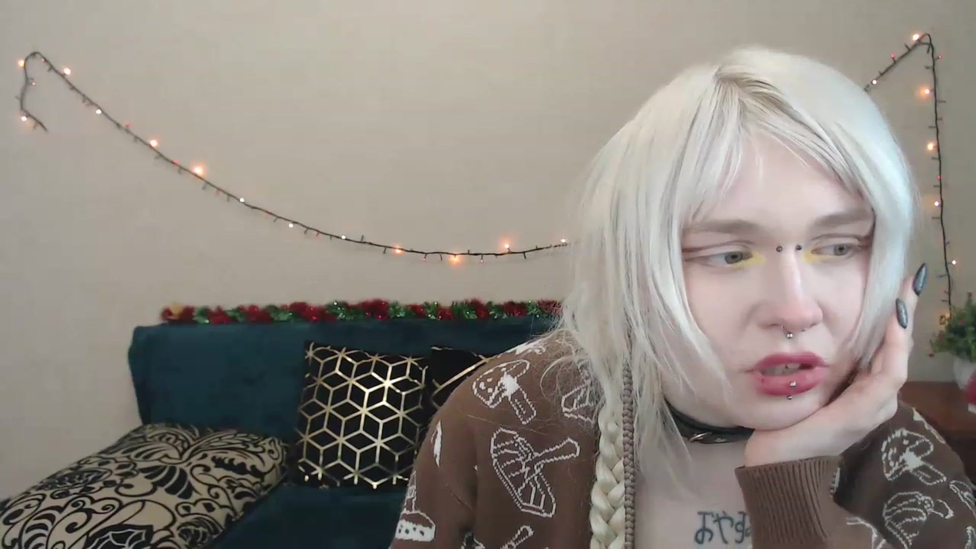 Gallery image thumbnail from Killinna's myfreecams stream on, 02/17/2023, 16:00 image 15 of 20