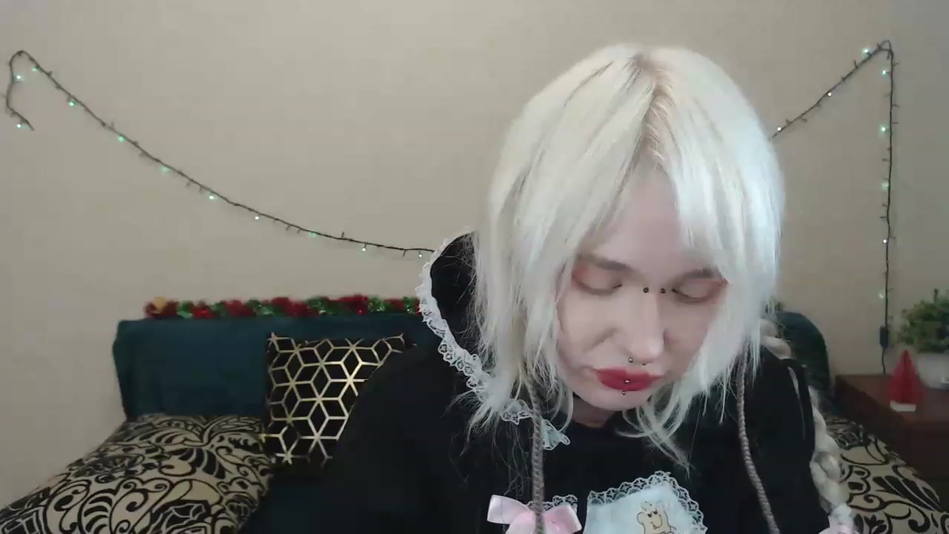 Gallery image thumbnail from Killinna's myfreecams stream on, 02/18/2023, 15:25 image 11 of 20