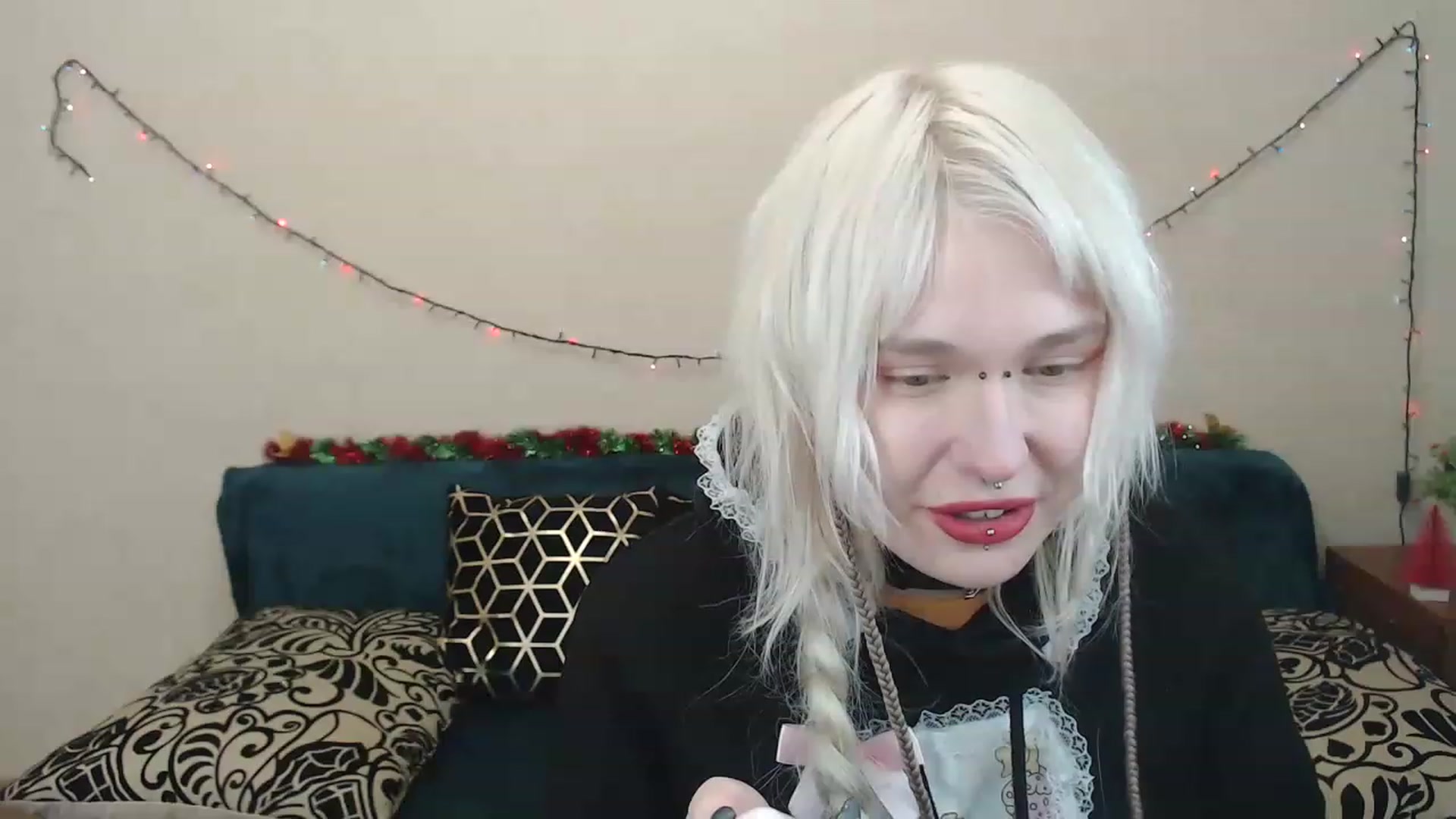 Gallery image thumbnail from Killinna's myfreecams stream on, 02/18/2023, 18:15 image 15 of 20