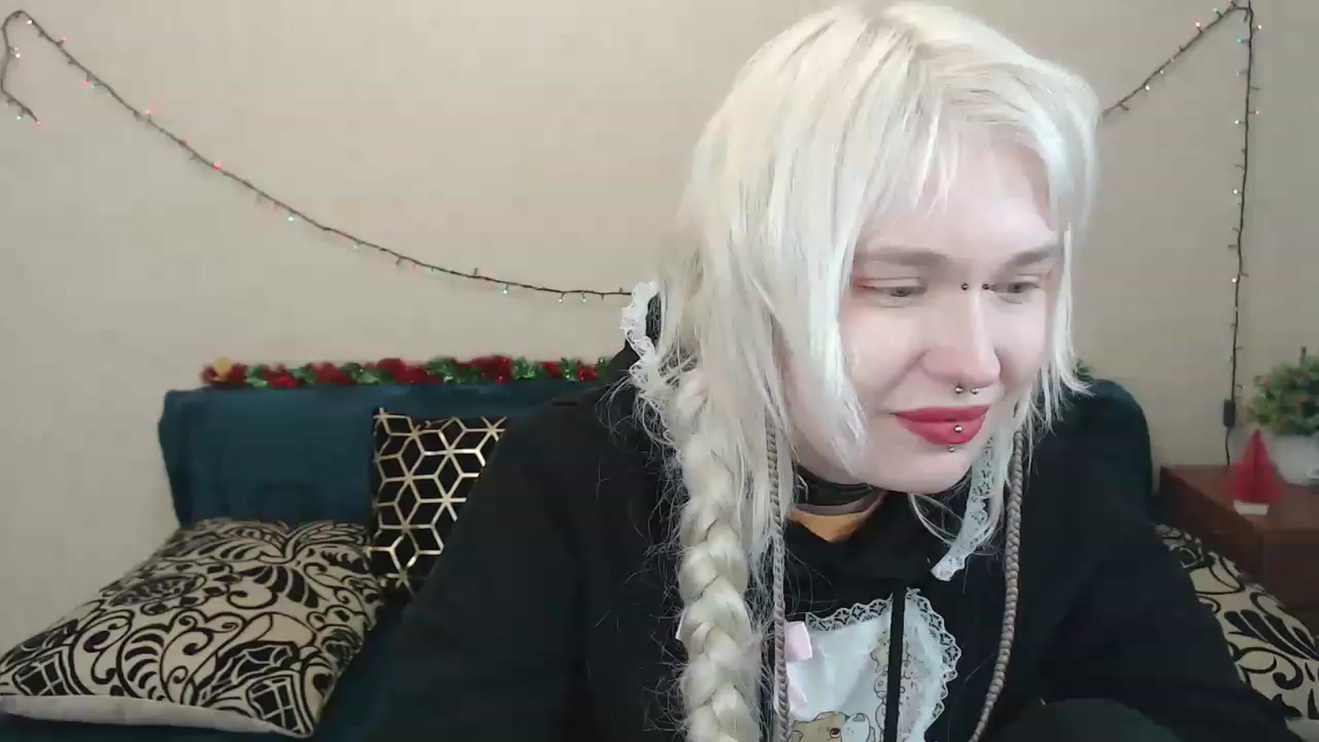 Gallery image thumbnail from Killinna's myfreecams stream on, 02/18/2023, 18:15 image 12 of 20