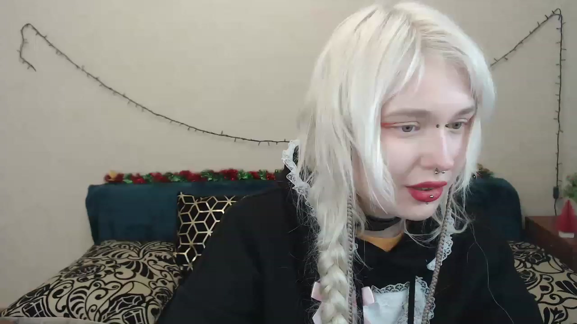 Gallery image thumbnail from Killinna's myfreecams stream on, 02/18/2023, 18:15 image 13 of 20