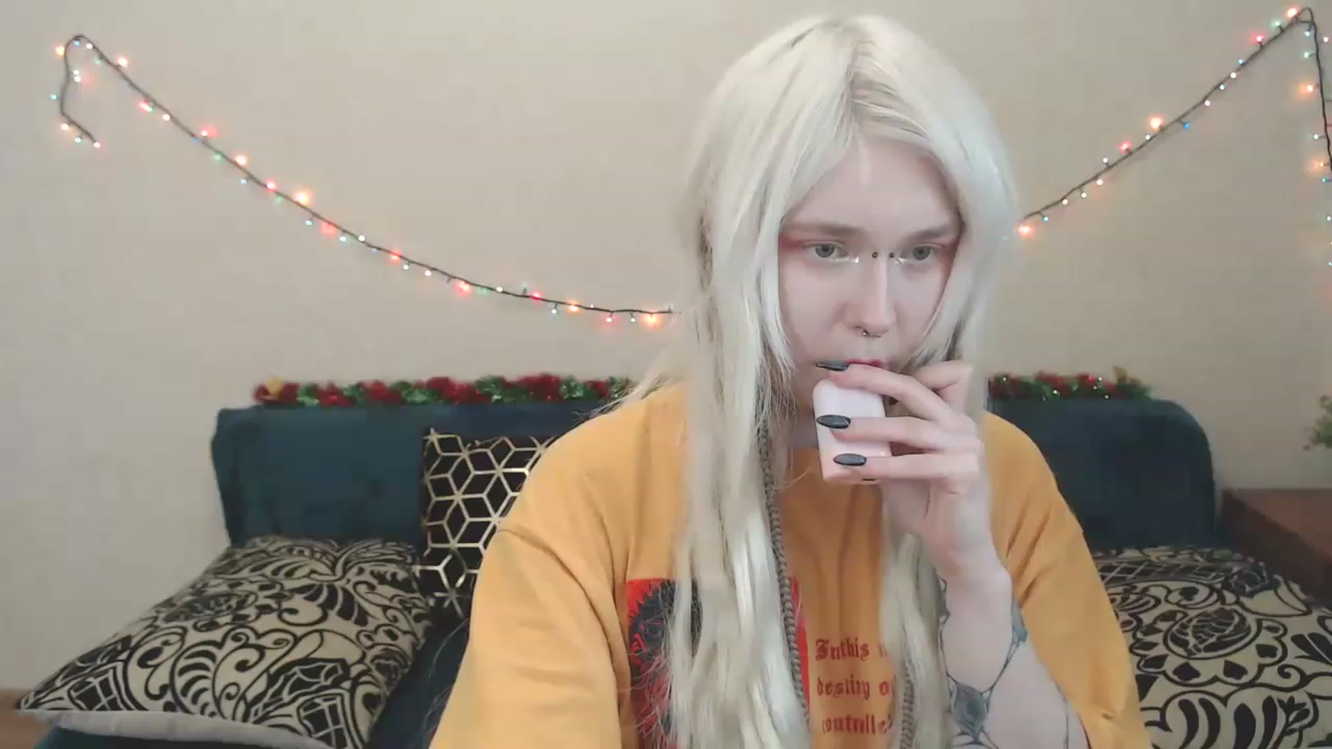 Gallery image thumbnail from Killinna's myfreecams stream on, 02/19/2023, 15:05 image 1 of 20