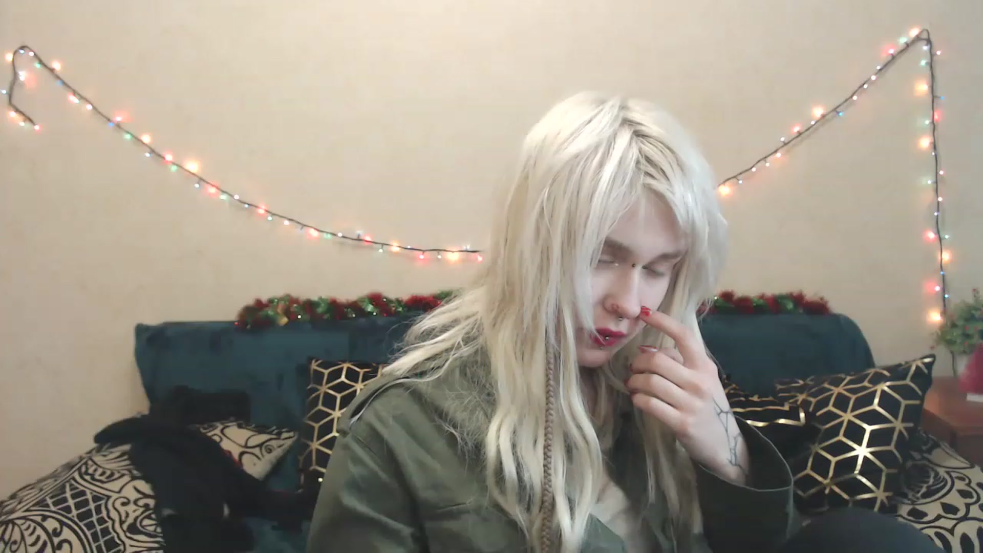 Gallery image thumbnail from Killinna's myfreecams stream on, 03/08/2023, 17:42 image 11 of 20