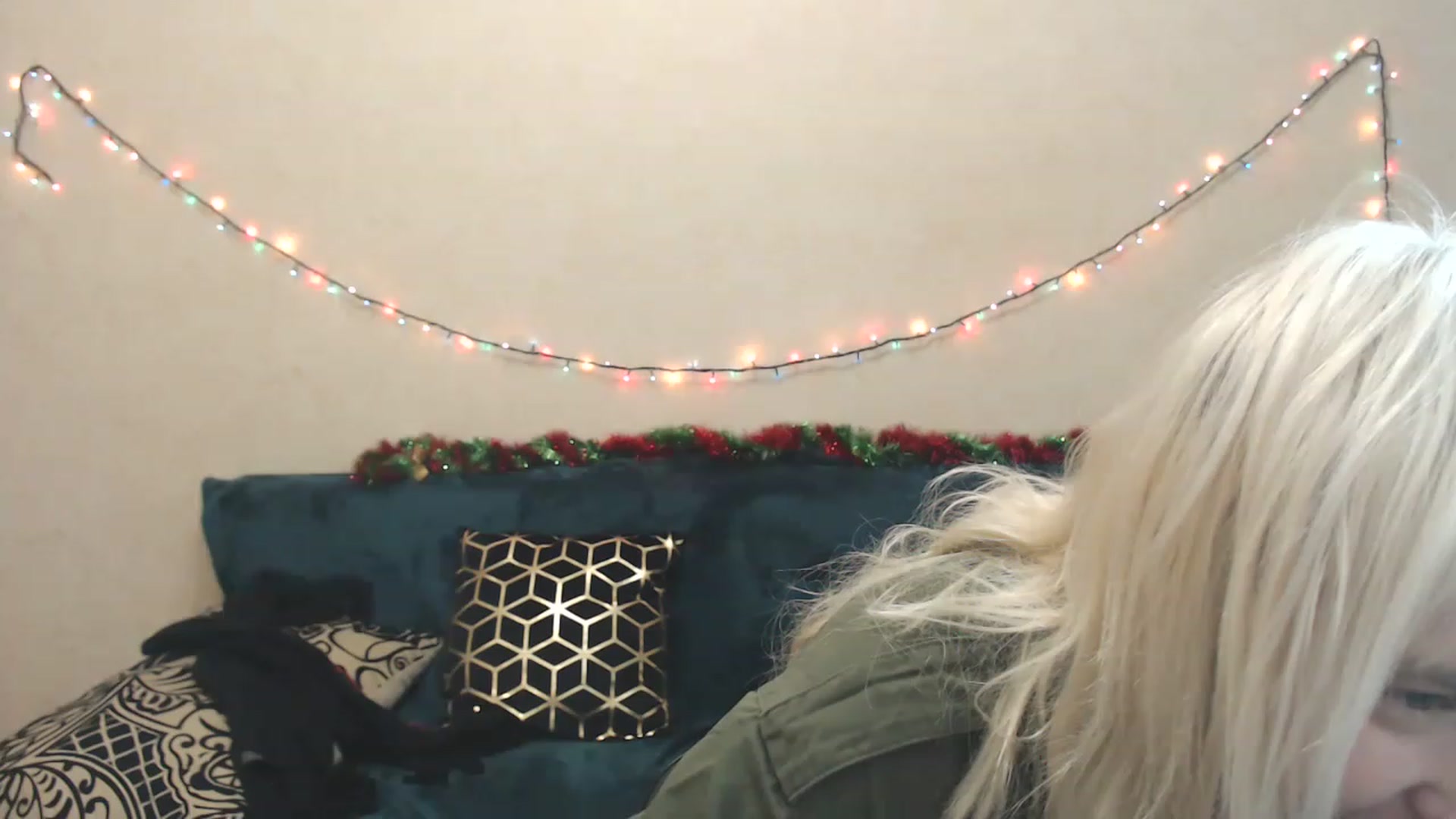 Gallery image thumbnail from Killinna's myfreecams stream on, 03/08/2023, 17:42 image 16 of 20