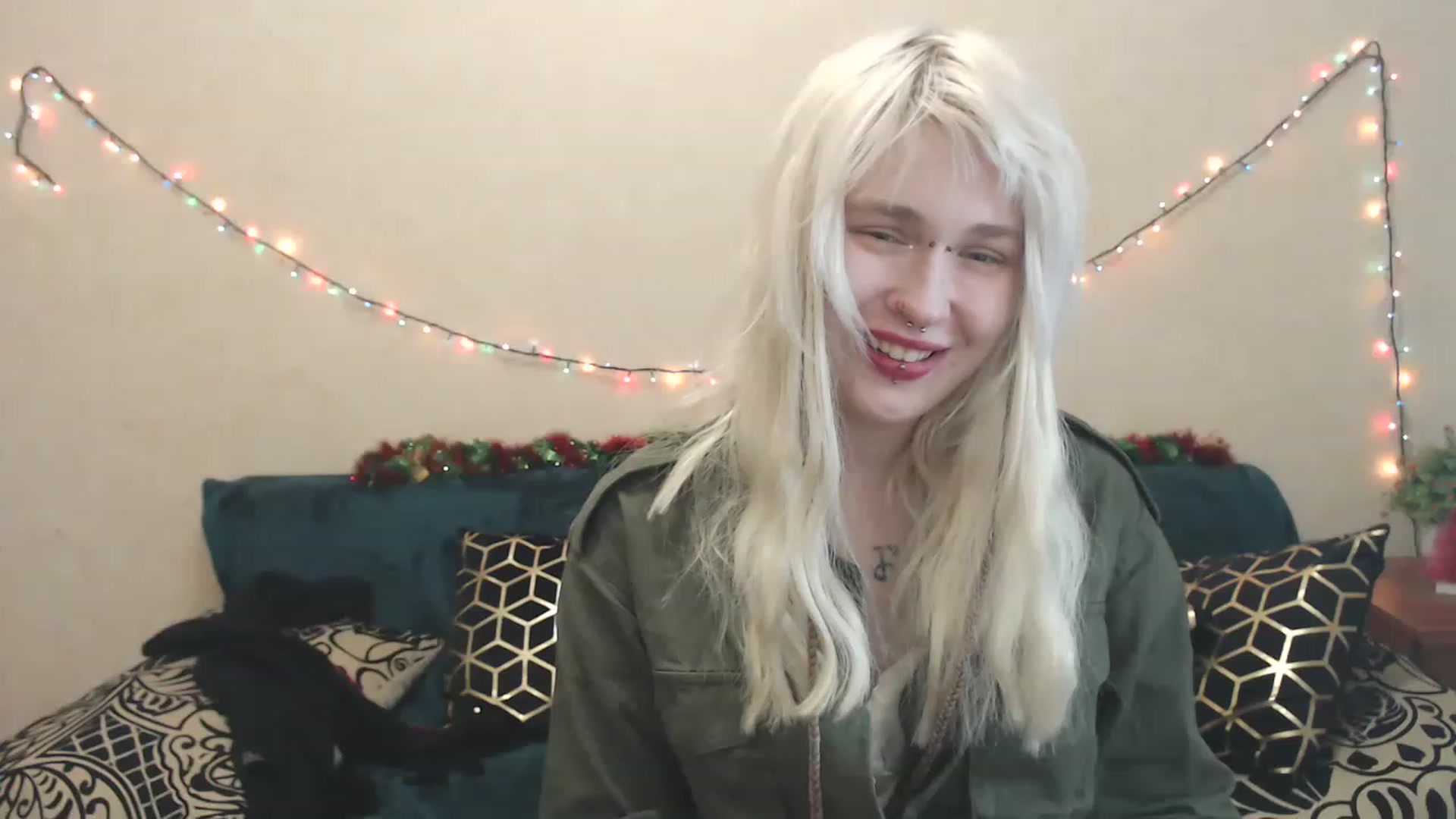 Gallery image thumbnail from Killinna's myfreecams stream on, 03/08/2023, 17:42 image 18 of 20