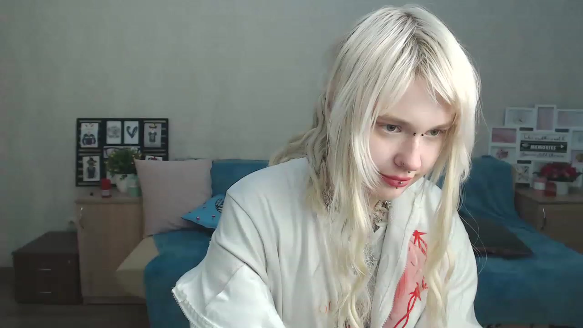 Gallery image thumbnail from Killinna's myfreecams stream on, 03/12/2023, 16:46 image 11 of 20