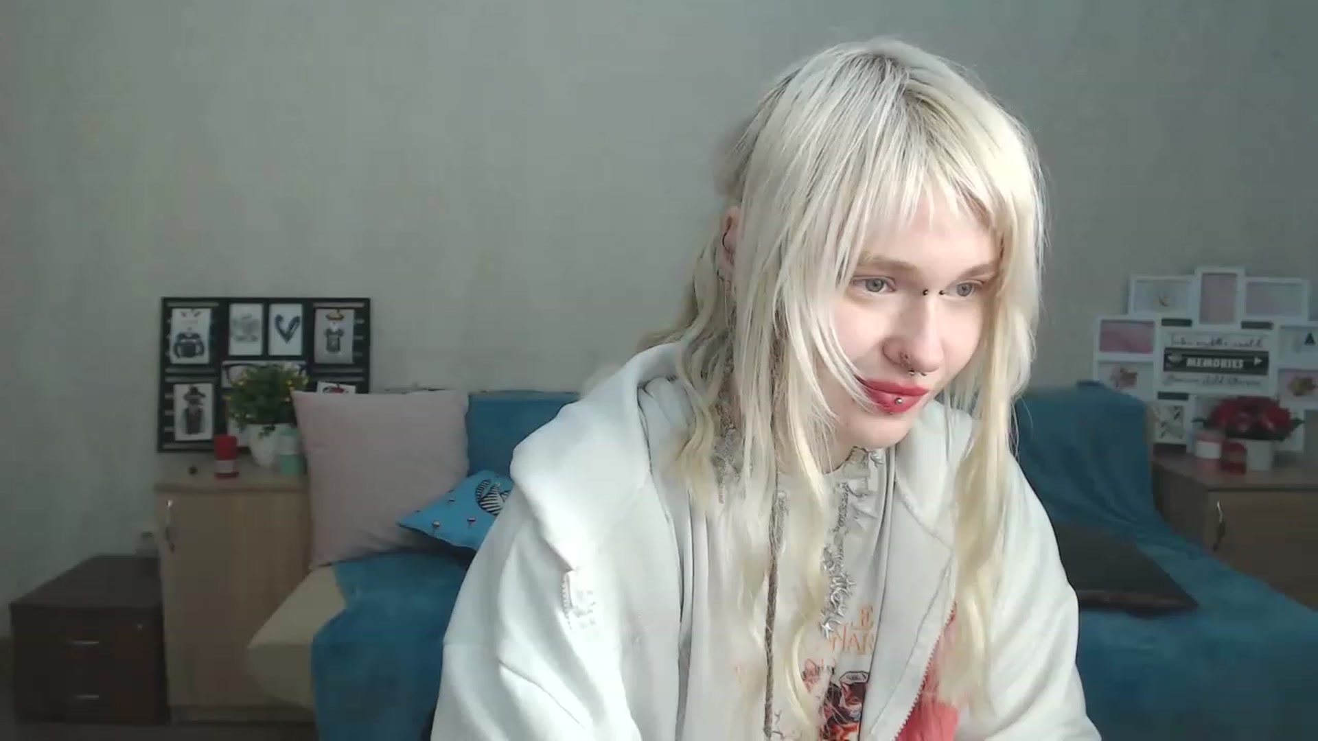 Gallery image thumbnail from Killinna's myfreecams stream on, 03/12/2023, 16:46 image 1 of 20