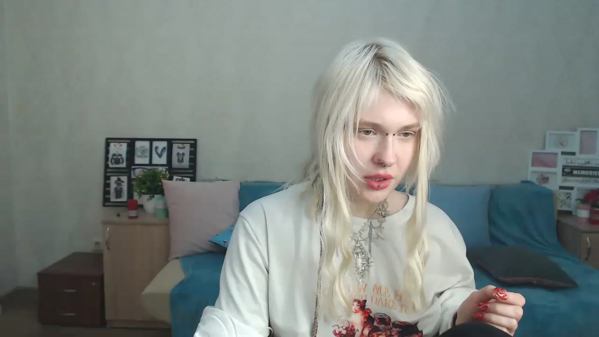 Gallery image thumbnail from Killinna's myfreecams stream on, 03/12/2023, 17:51 image 11 of 20