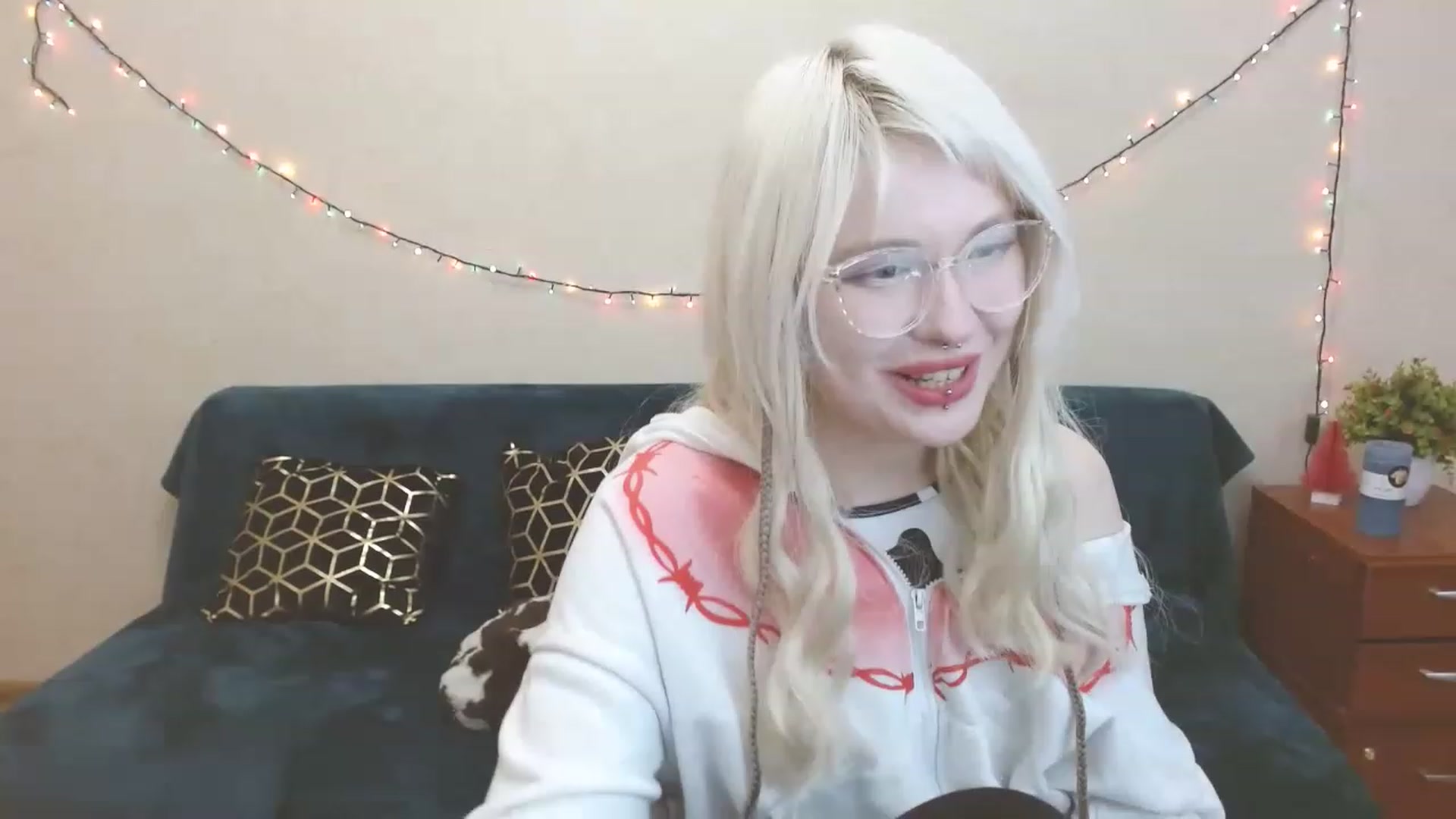 Gallery image thumbnail from Killinna's myfreecams stream on, 03/18/2023, 16:02 image 17 of 20