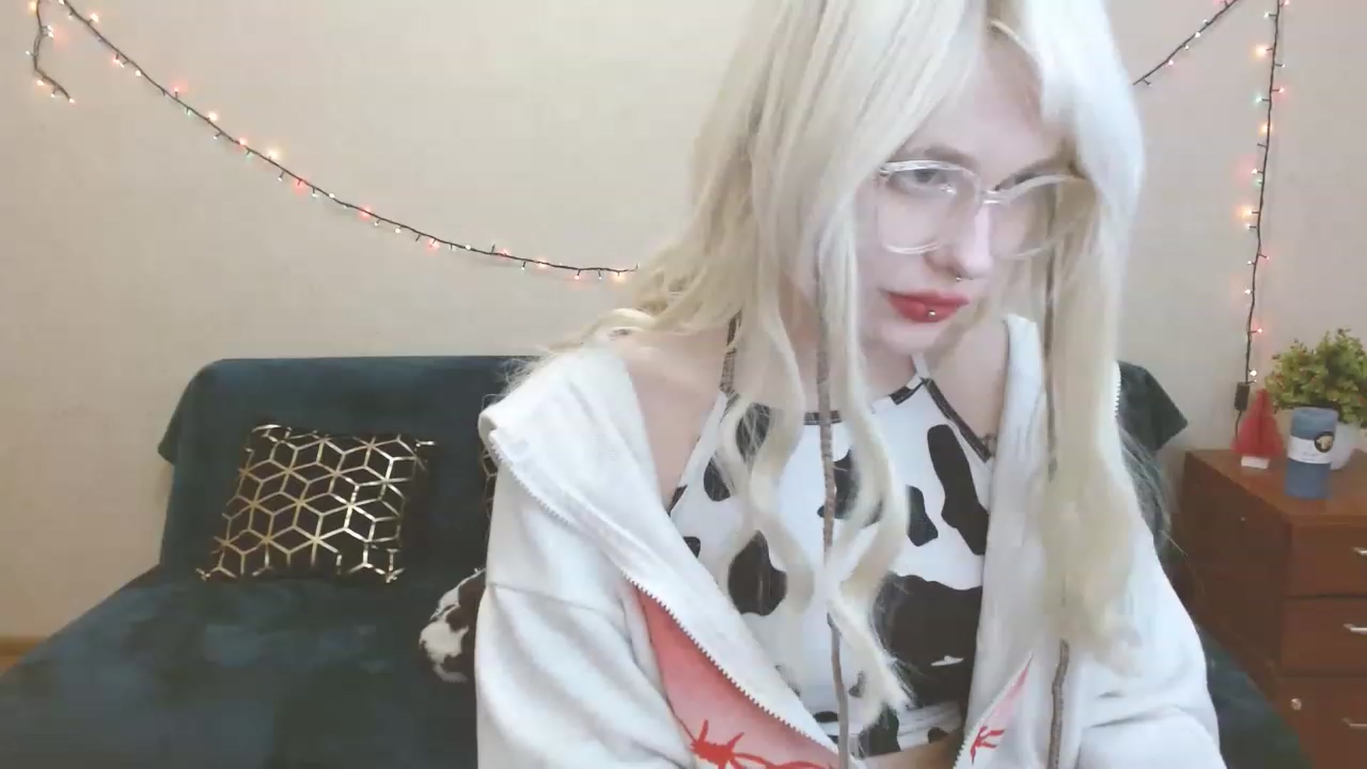Gallery image thumbnail from Killinna's myfreecams stream on, 03/18/2023, 16:02 image 10 of 20
