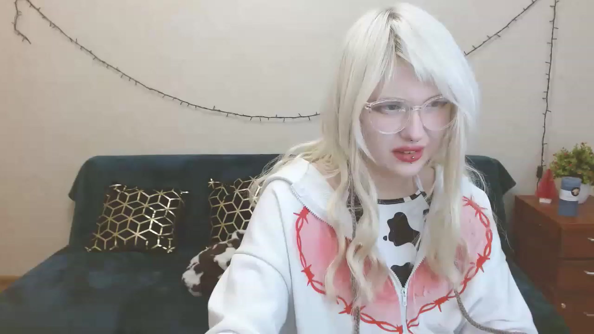Gallery image thumbnail from Killinna's myfreecams stream on, 03/18/2023, 16:02 image 11 of 20