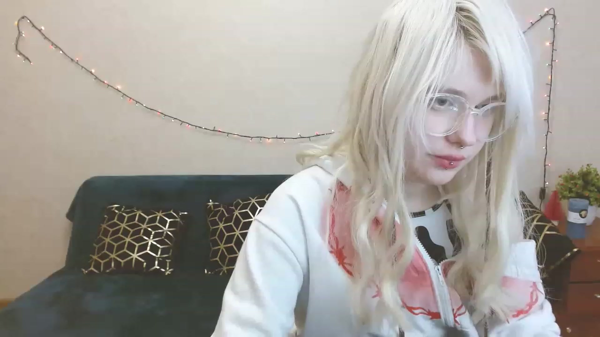 Gallery image thumbnail from Killinna's myfreecams stream on, 03/18/2023, 18:14 image 9 of 20