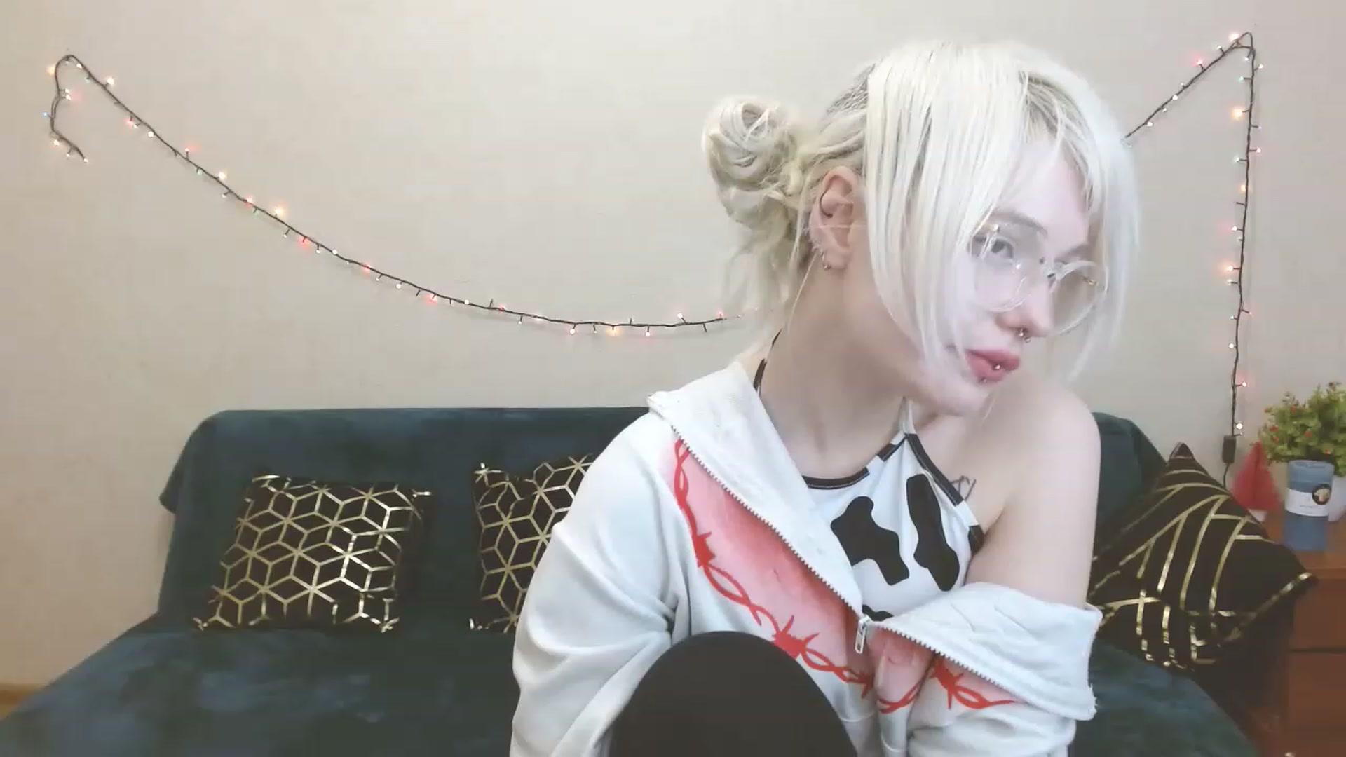 Gallery image thumbnail from Killinna's myfreecams stream on, 03/18/2023, 18:14 image 17 of 20