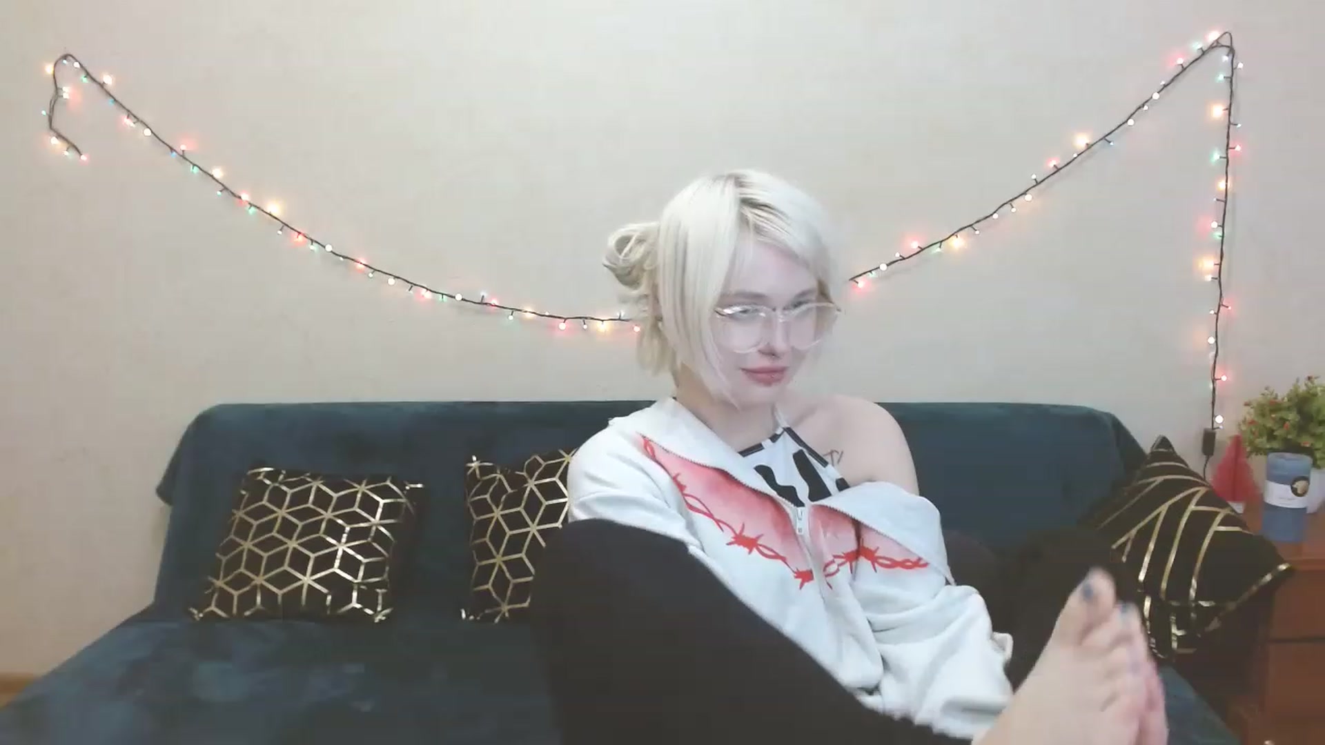 Gallery image thumbnail from Killinna's myfreecams stream on, 03/18/2023, 18:14 image 18 of 20