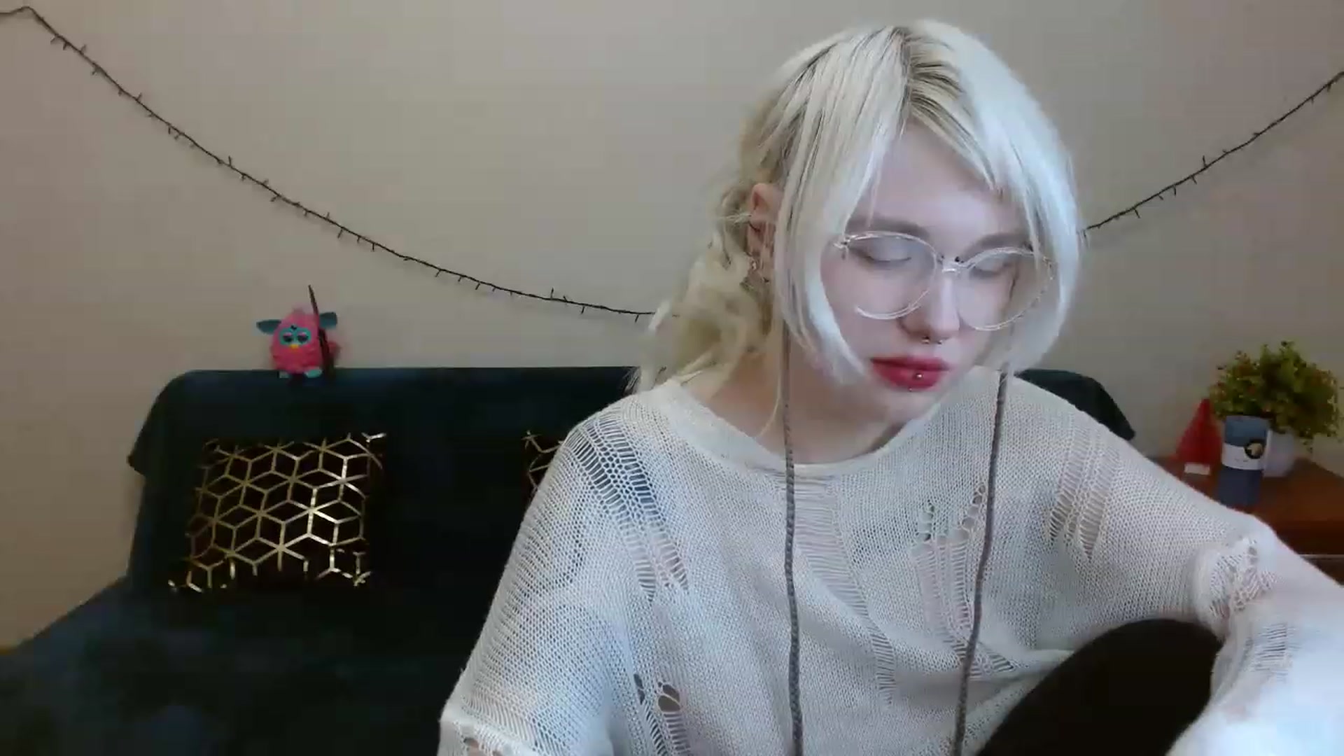 Gallery image thumbnail from Killinna's myfreecams stream on, 03/19/2023, 16:19 image 19 of 20