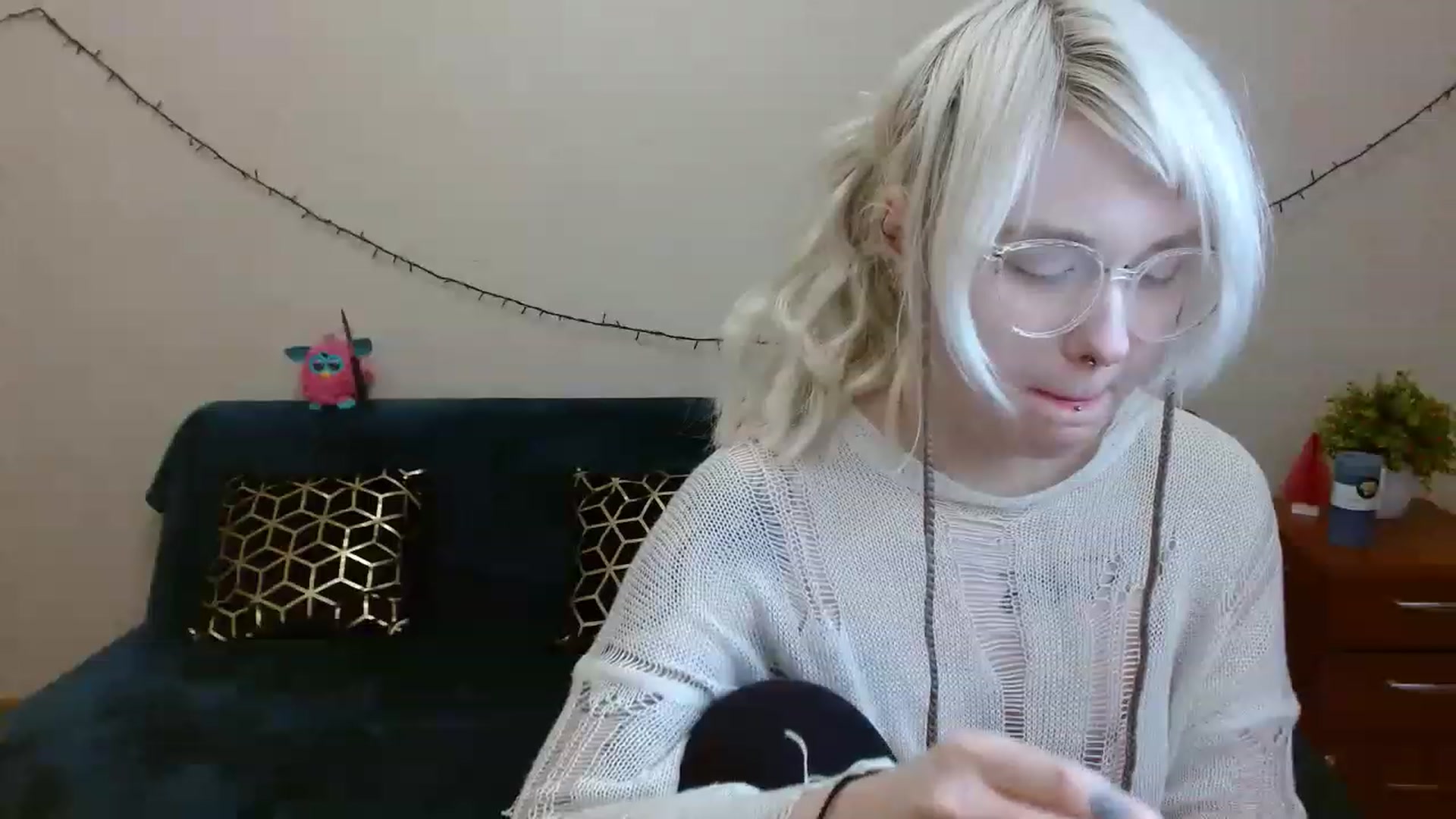 Gallery image thumbnail from Killinna's myfreecams stream on, 03/19/2023, 16:19 image 6 of 20