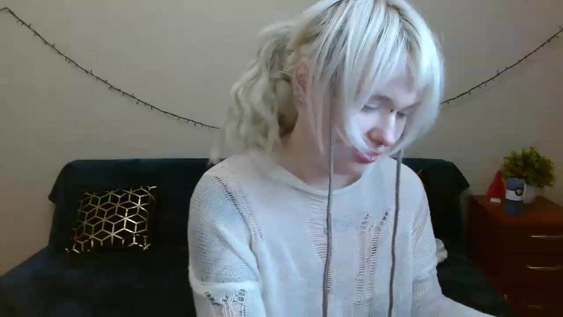 Gallery image thumbnail from Killinna's myfreecams stream on, 03/19/2023, 17:16 image 19 of 20
