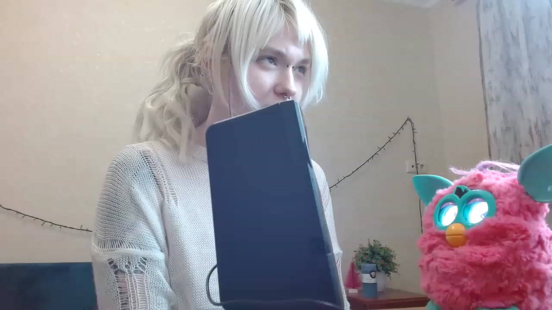 Gallery image thumbnail from Killinna's myfreecams stream on, 03/19/2023, 17:16 image 16 of 20
