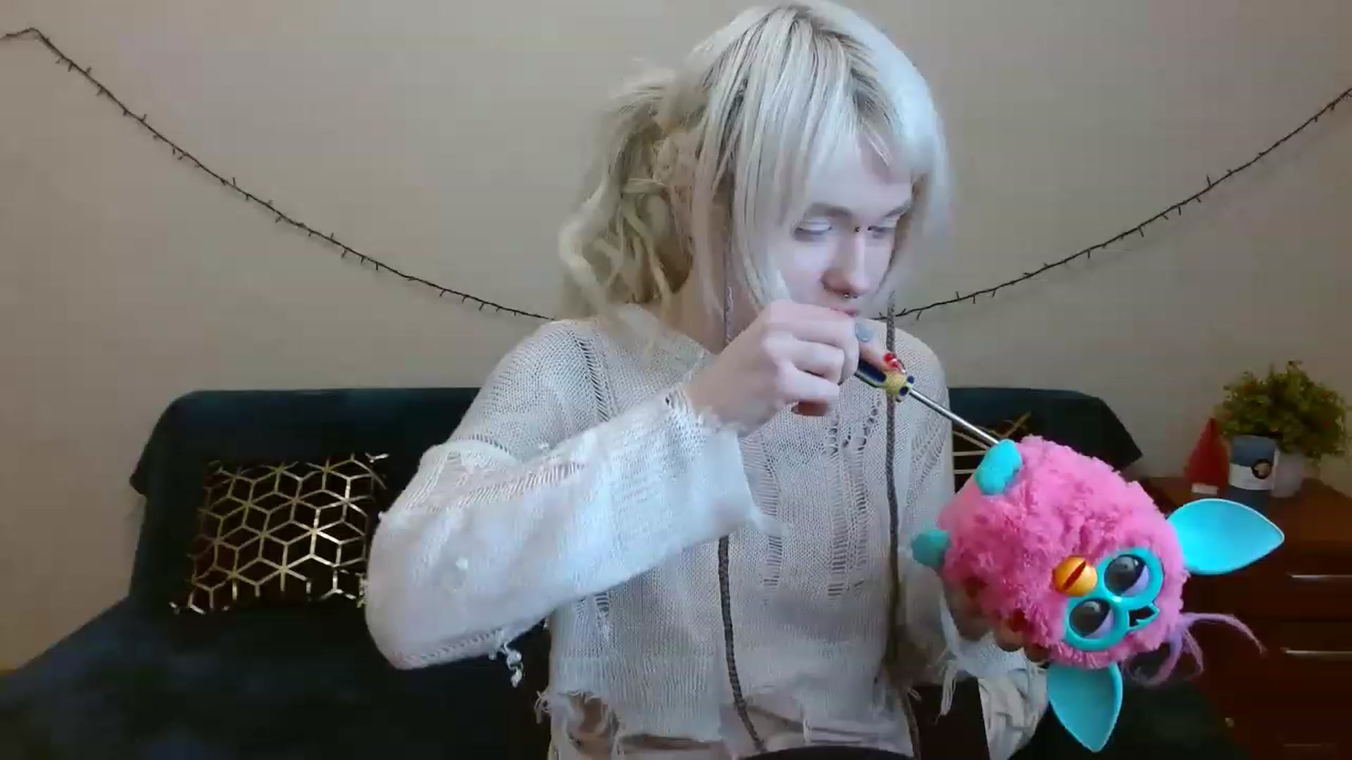 Gallery image thumbnail from Killinna's myfreecams stream on, 03/19/2023, 17:16 image 3 of 20