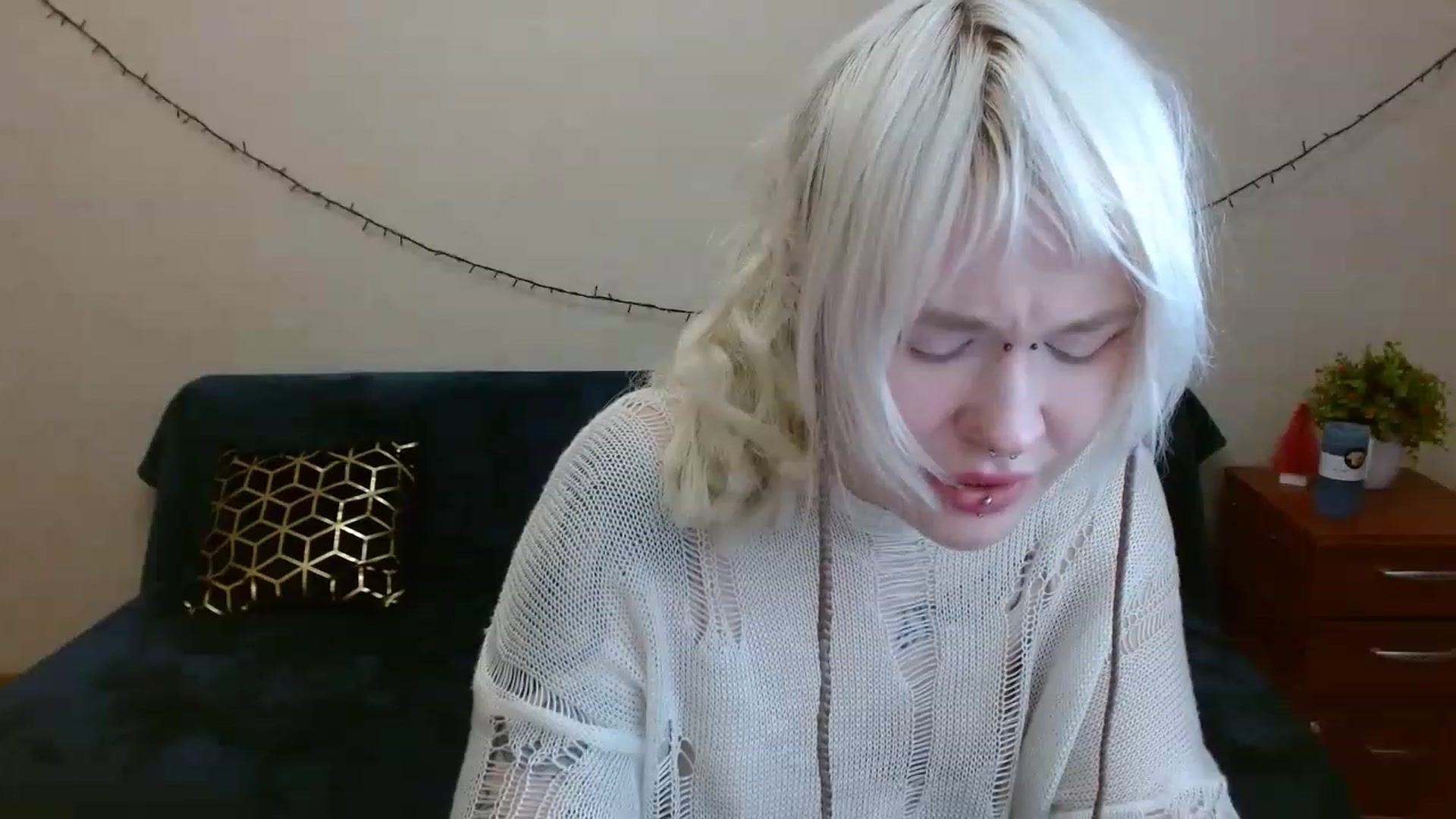 Gallery image thumbnail from Killinna's myfreecams stream on, 03/19/2023, 18:07 image 20 of 20