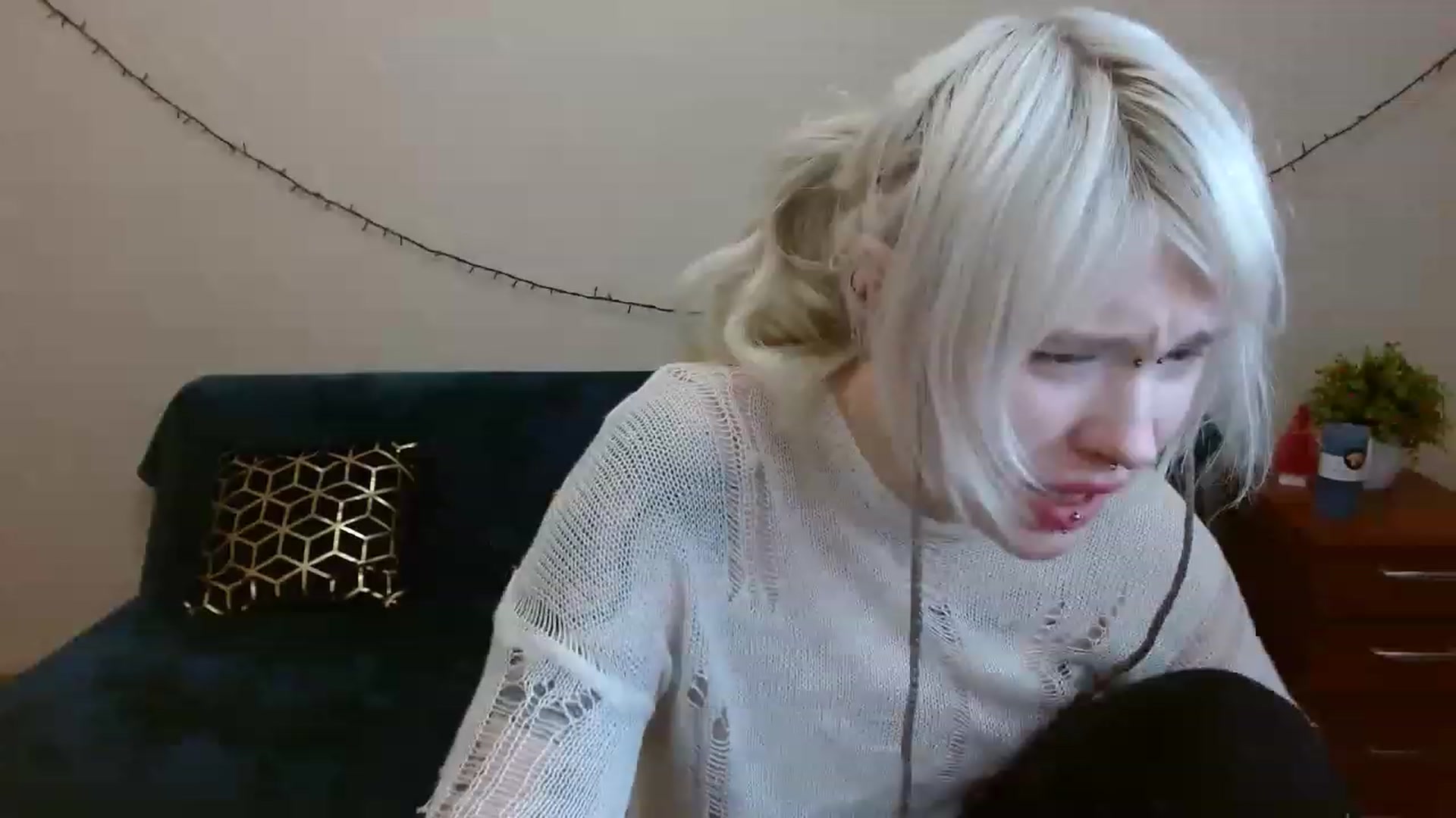 Gallery image thumbnail from Killinna's myfreecams stream on, 03/19/2023, 18:07 image 16 of 20
