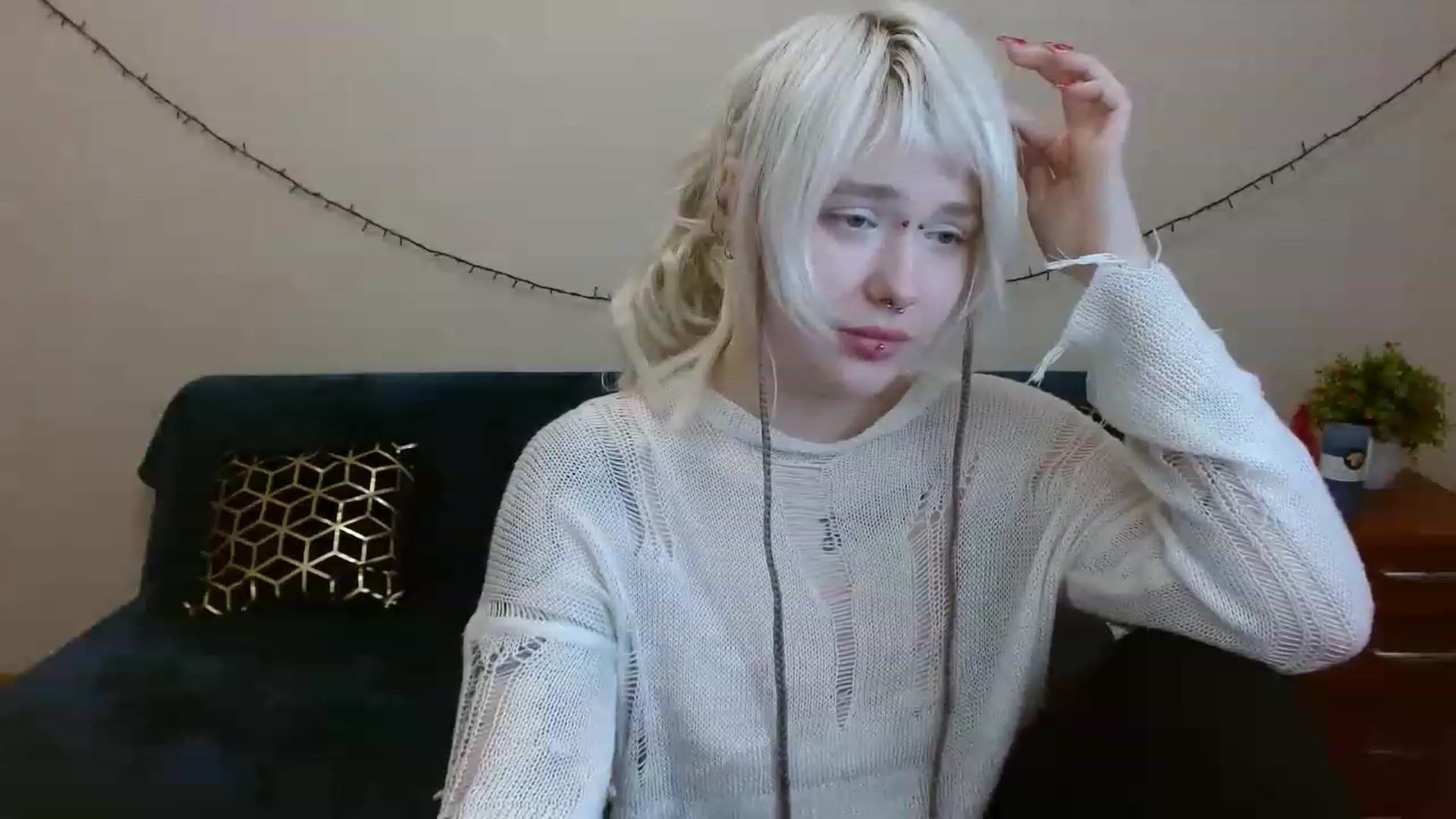 Gallery image thumbnail from Killinna's myfreecams stream on, 03/19/2023, 18:07 image 18 of 20