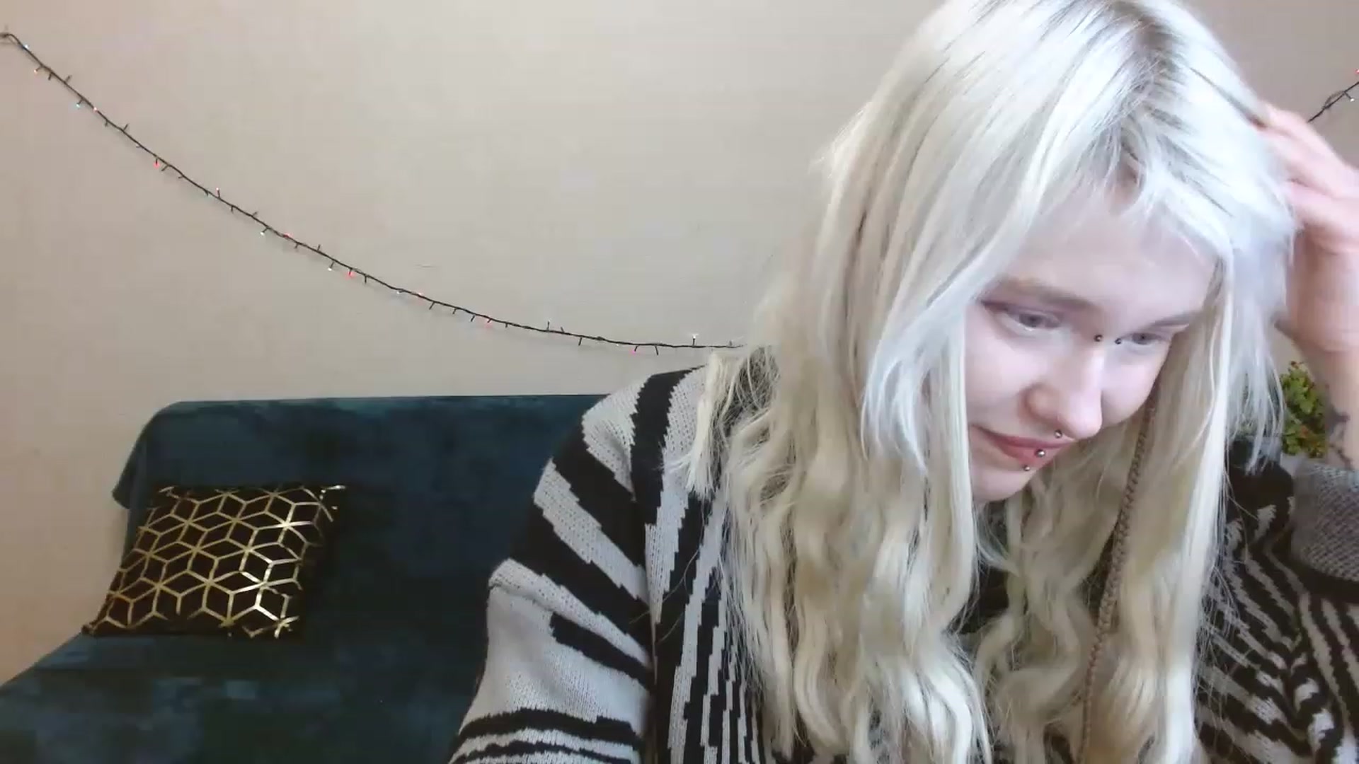 Gallery image thumbnail from Killinna's myfreecams stream on, 03/26/2023, 15:21 image 2 of 20