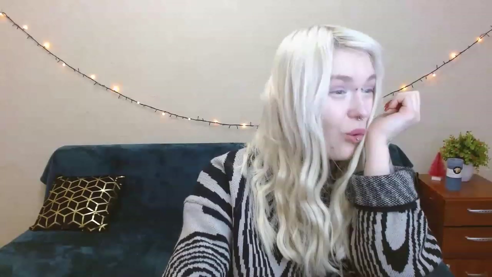 Gallery image thumbnail from Killinna's myfreecams stream on, 03/26/2023, 15:21 image 5 of 20