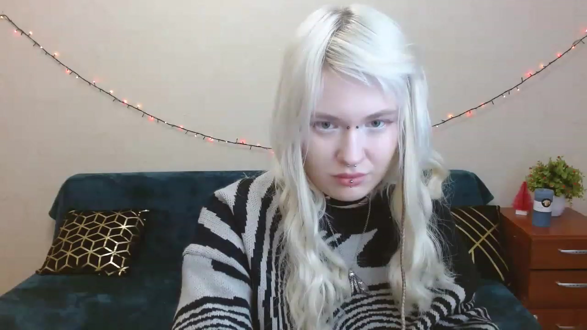 Gallery image thumbnail from Killinna's myfreecams stream on, 03/26/2023, 15:21 image 13 of 20