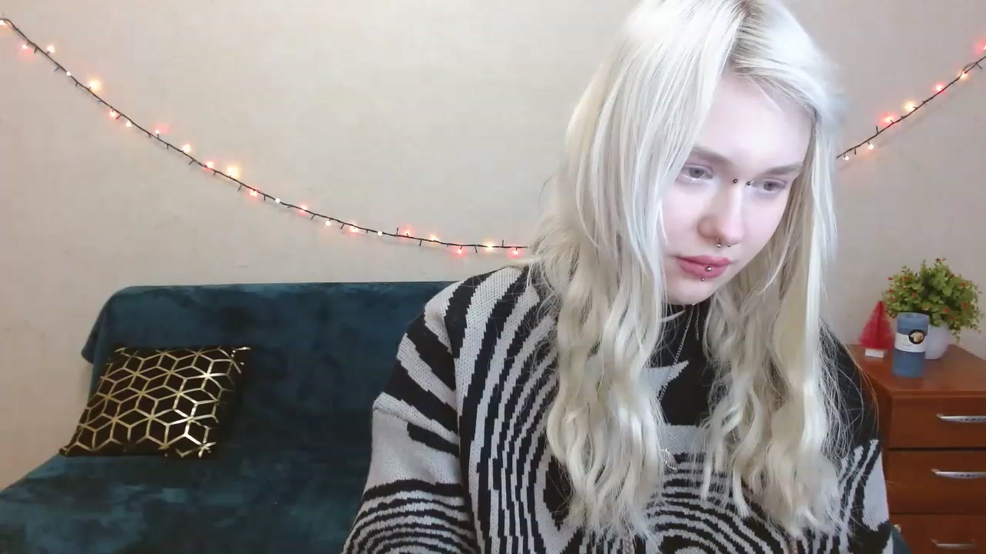 Gallery image thumbnail from Killinna's myfreecams stream on, 03/26/2023, 17:03 image 19 of 20