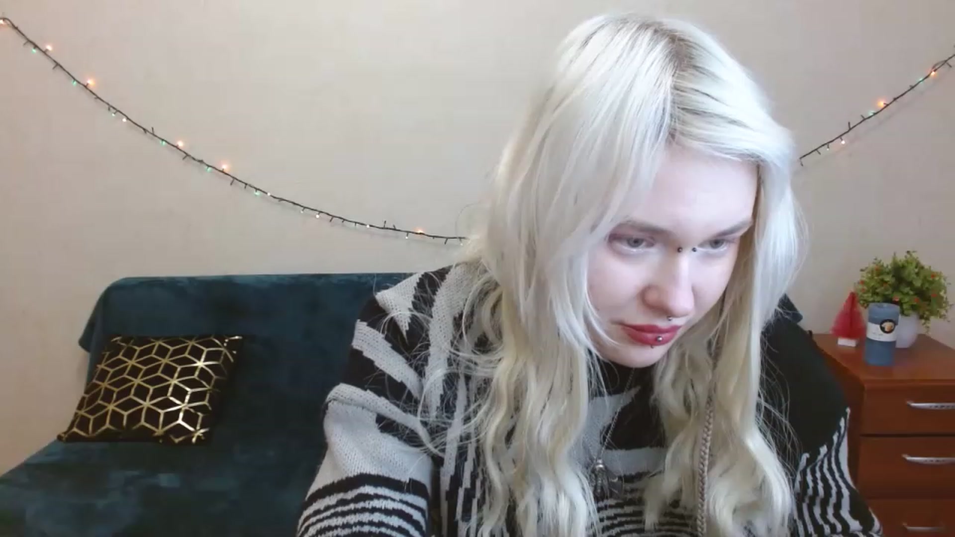 Gallery image thumbnail from Killinna's myfreecams stream on, 03/26/2023, 17:03 image 10 of 20