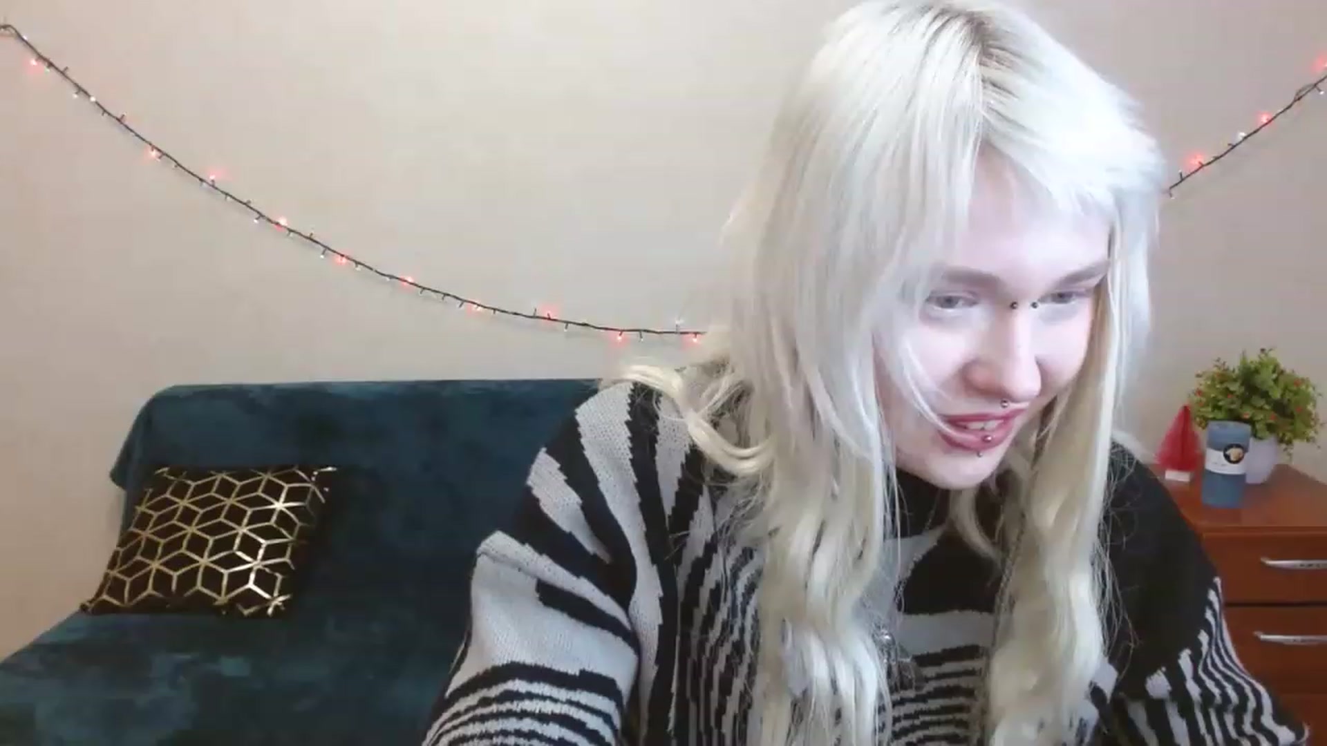Gallery image thumbnail from Killinna's myfreecams stream on, 03/26/2023, 17:03 image 4 of 20