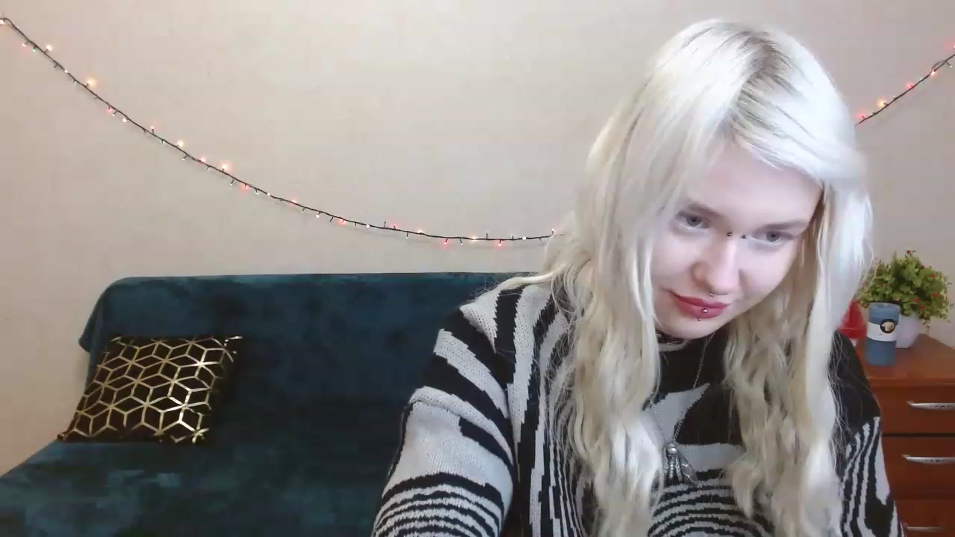 Gallery image thumbnail from Killinna's myfreecams stream on, 03/26/2023, 17:03 image 14 of 20
