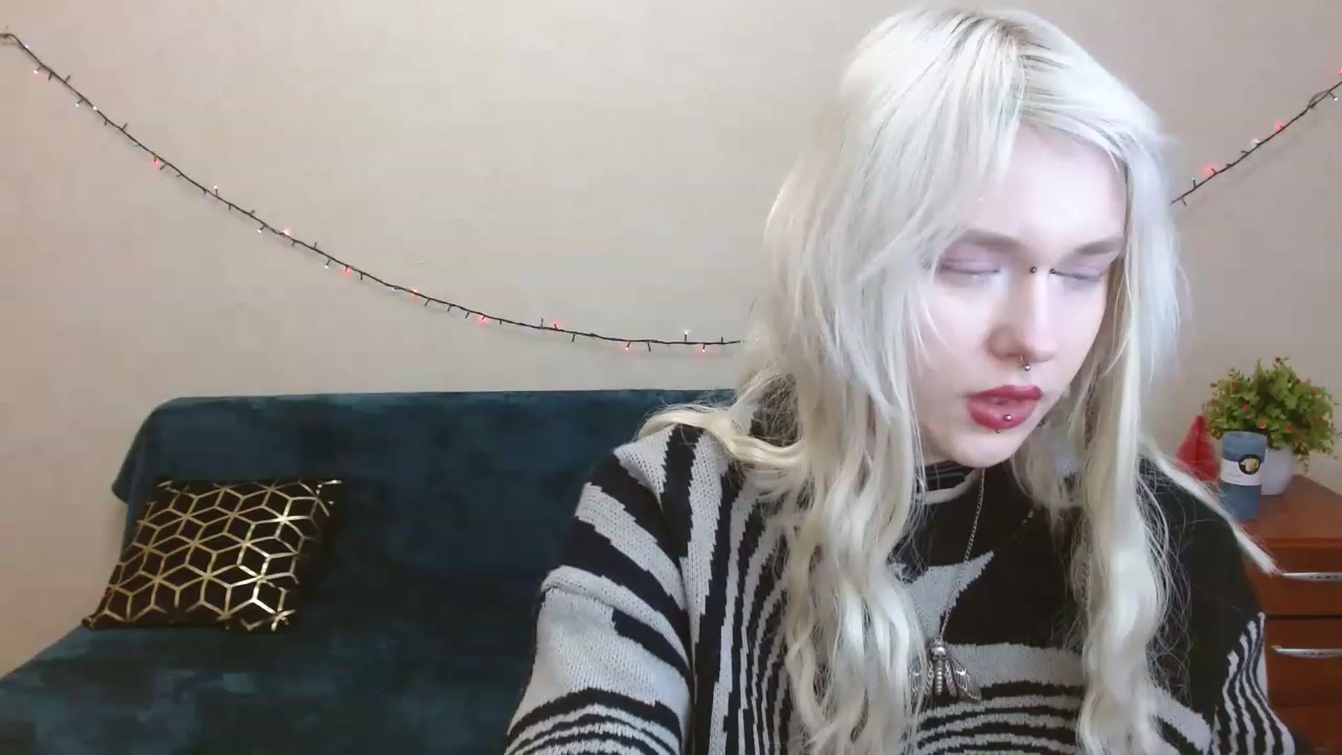 Gallery image thumbnail from Killinna's myfreecams stream on, 03/26/2023, 17:03 image 1 of 20